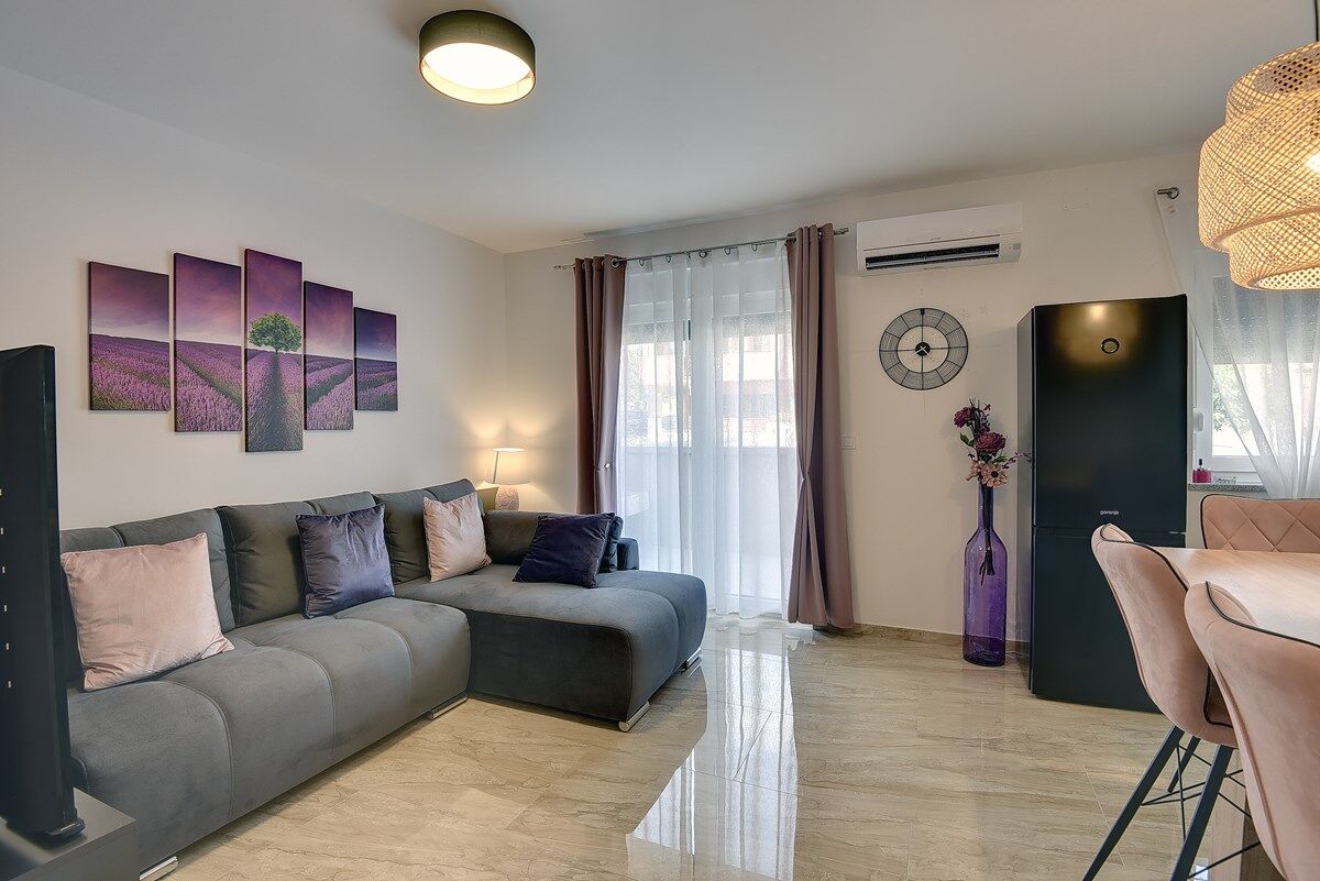 House Ivona 74205-A1