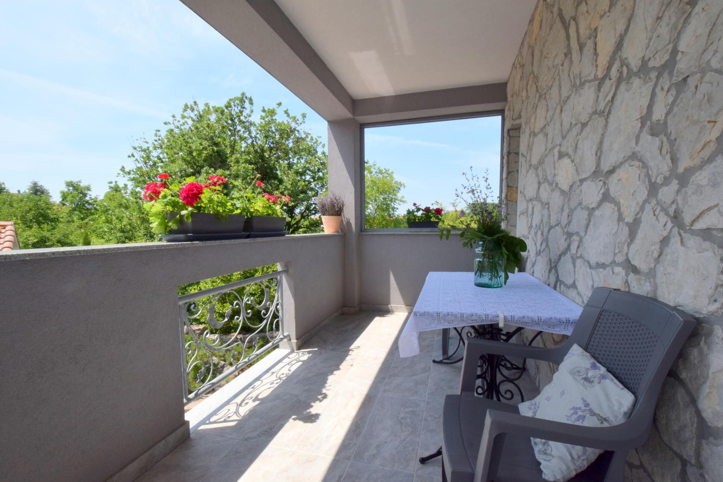 Apartments Kolić 62144-A1