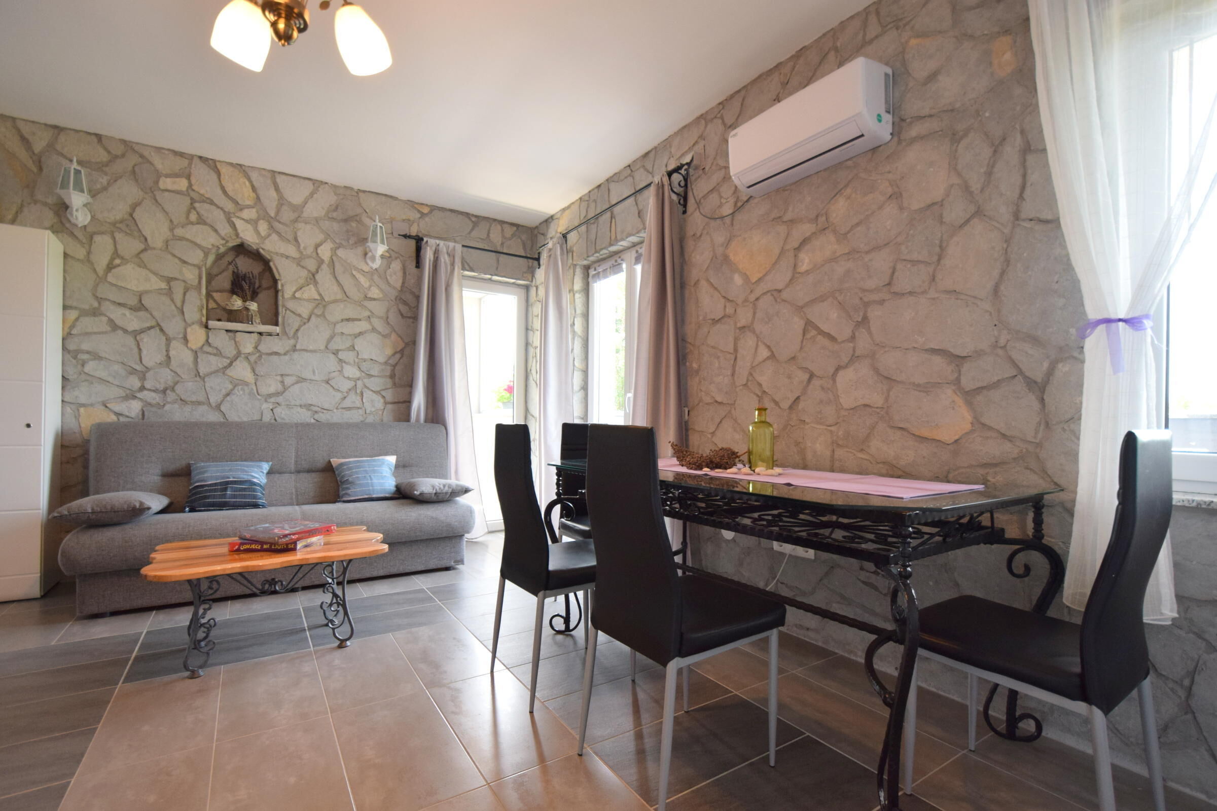 Apartments Kolić 62144-A1