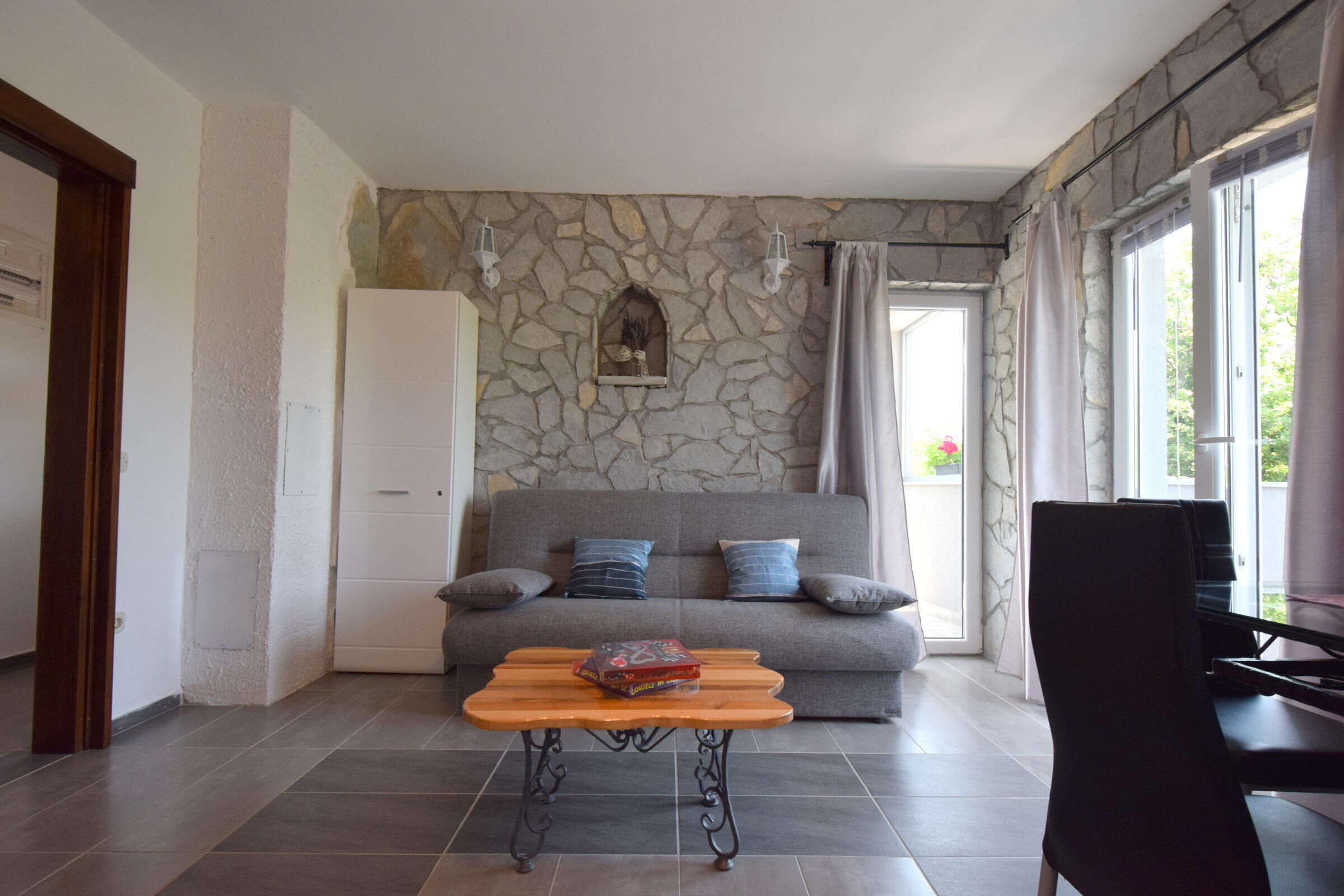 Apartments Kolić 62144-A1
