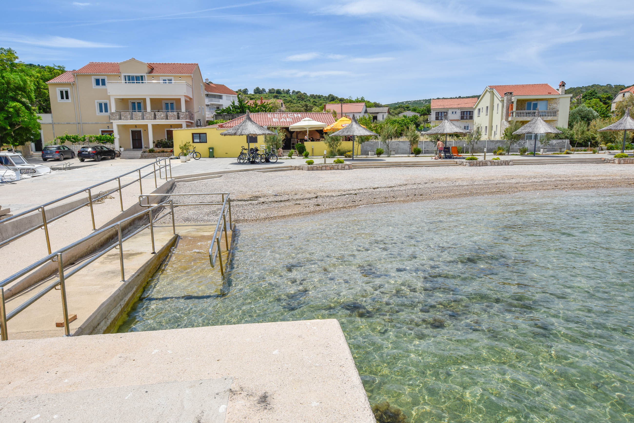 Apartment L and S on The Beach A1