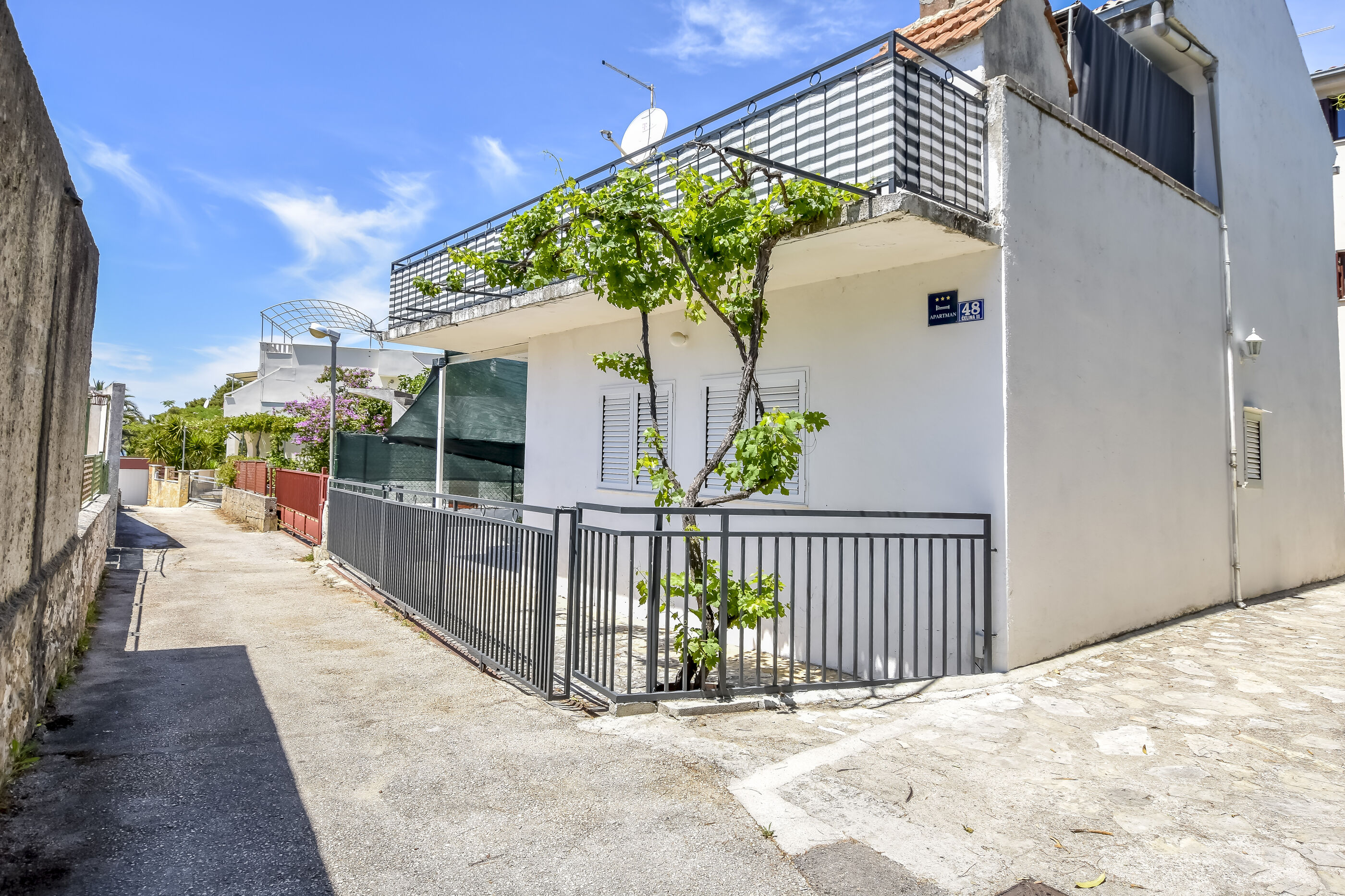 Apartments Matas 82041-A1