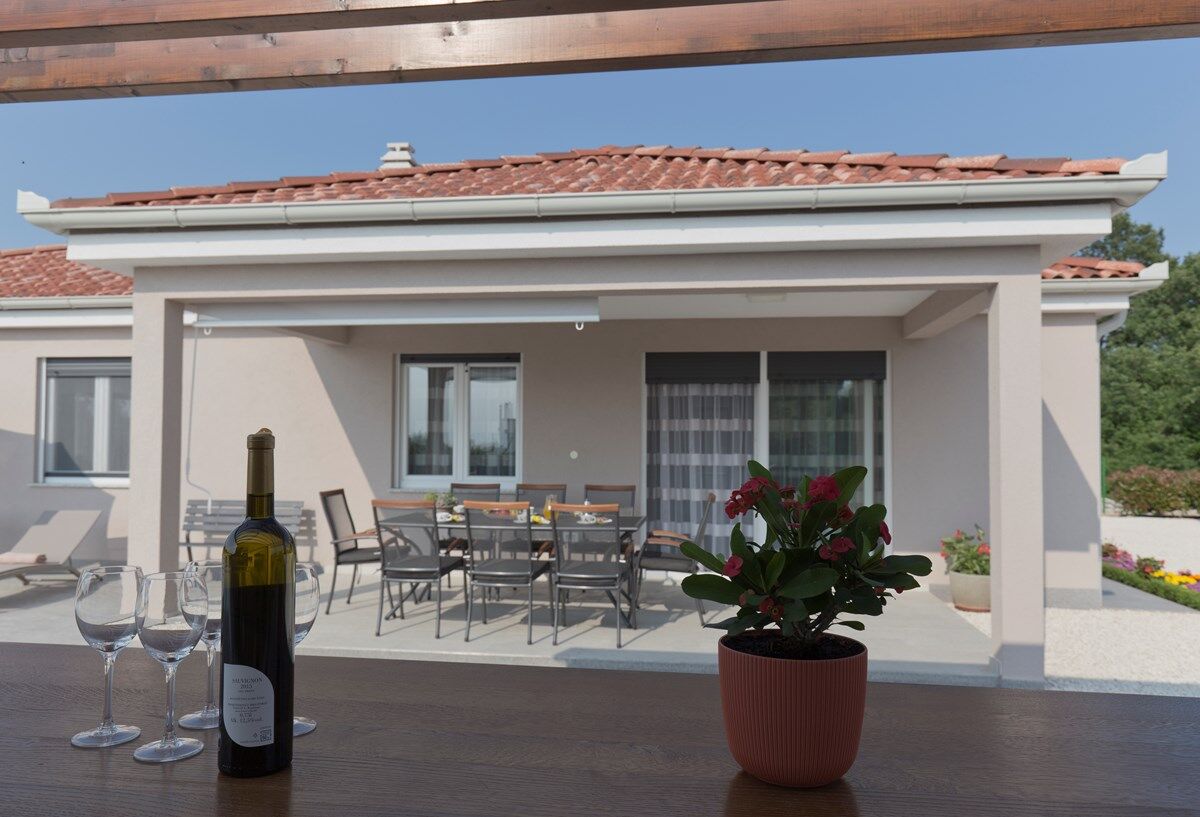Villa LeMi 74119-K1