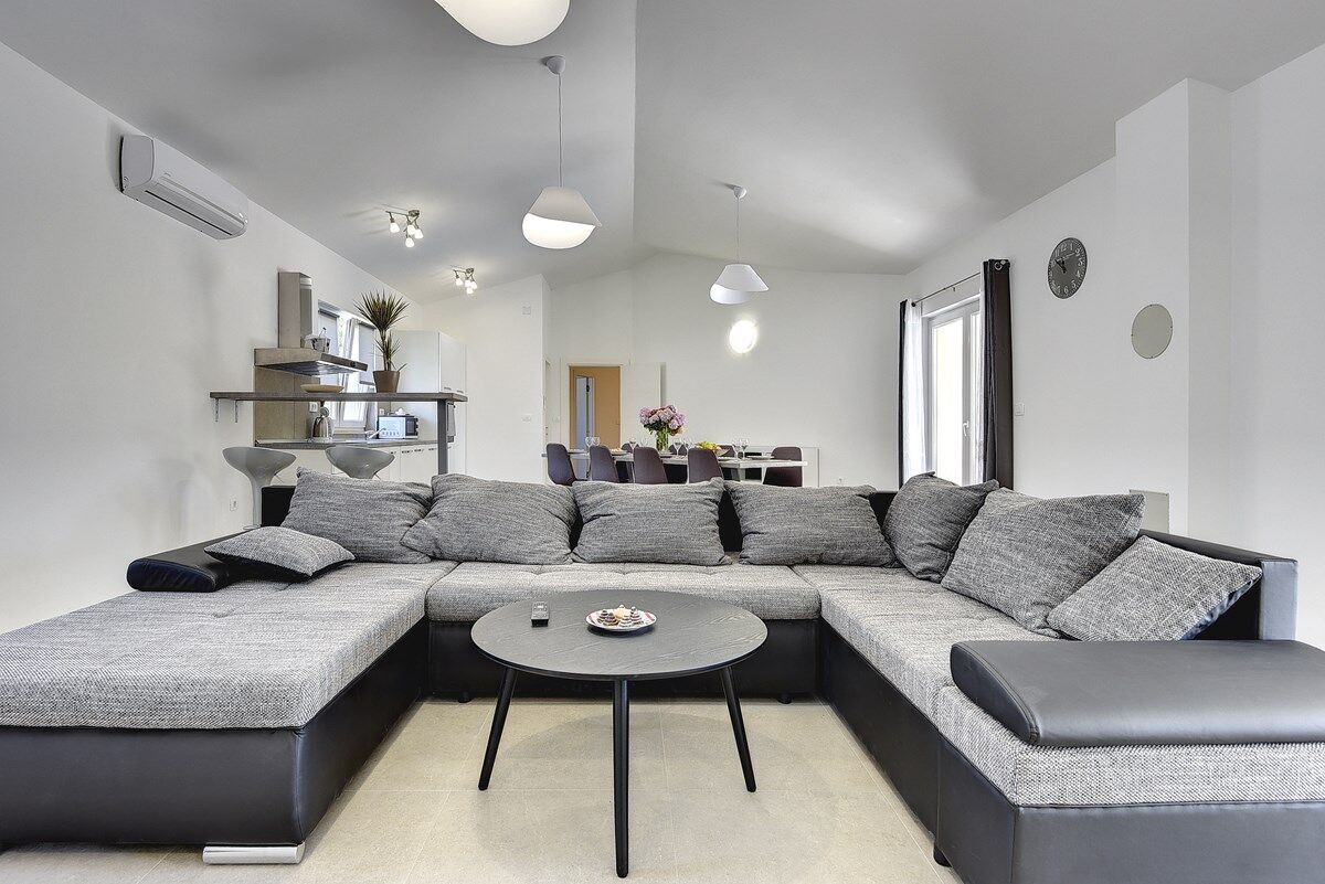 Villa Lu 74206-K1