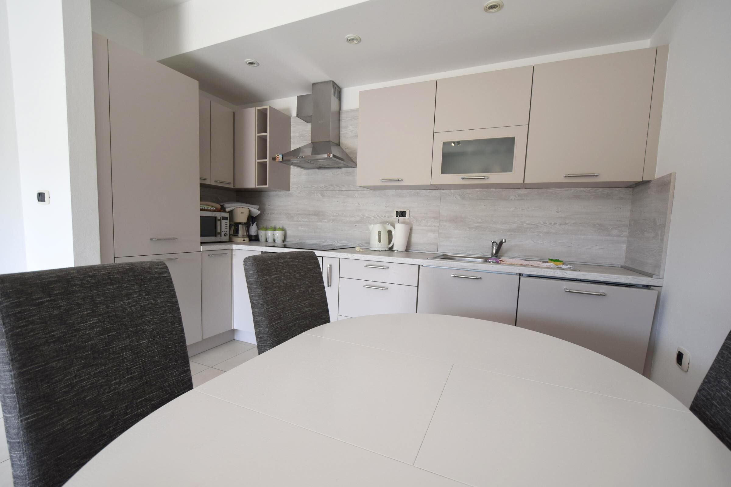 Apartment Nevena 62186-A1
