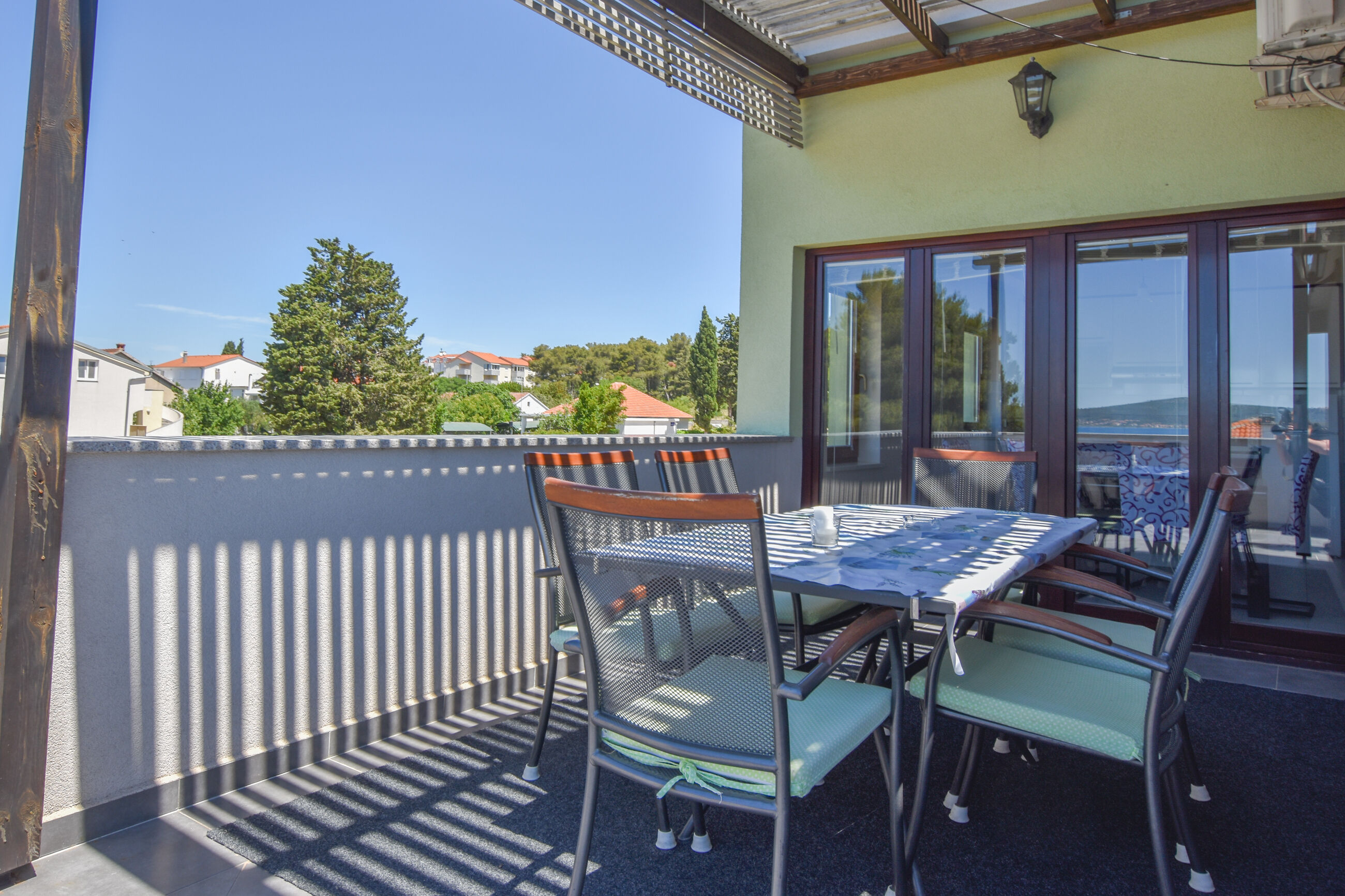 Apartments Yelkouan 82251-A3