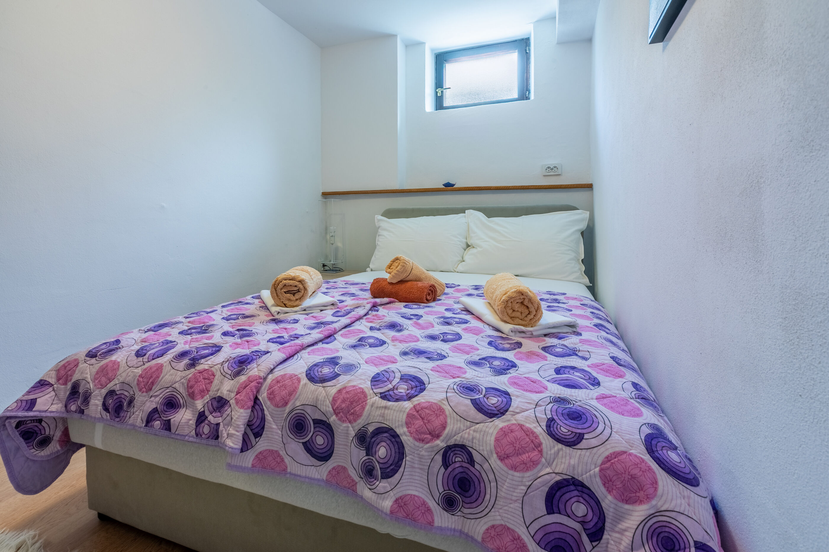 Apartments Zec 82271-A1