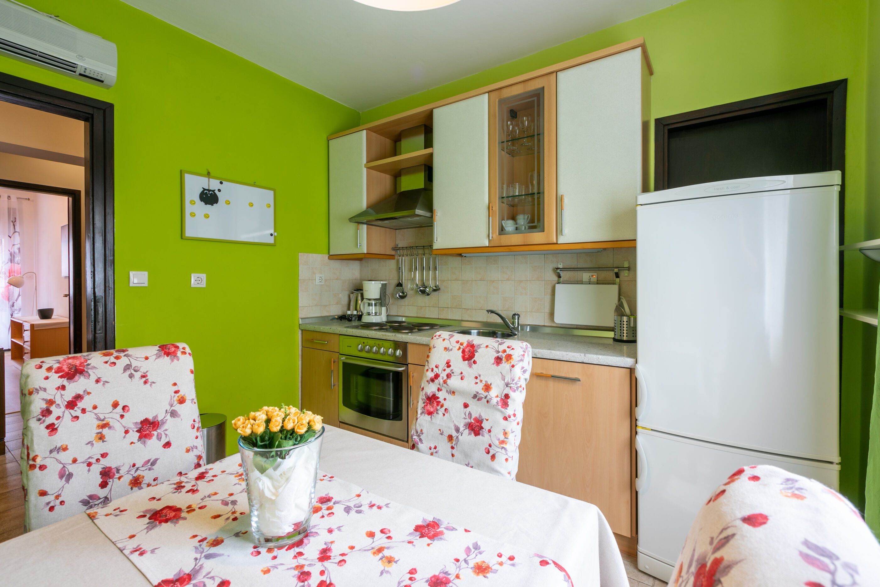 Apartments Zec 82271-A2