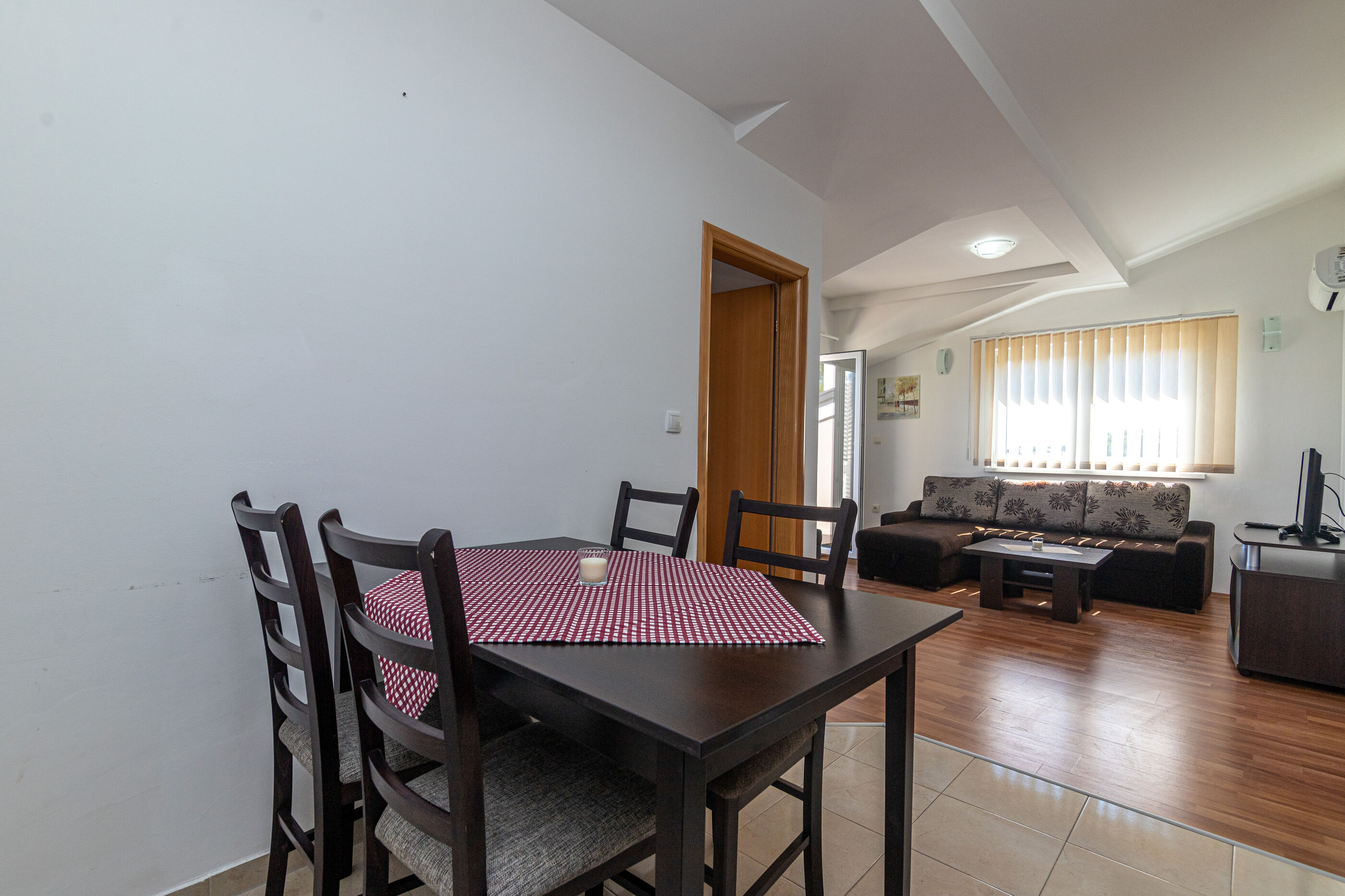 Apartments Janja 30131-A3