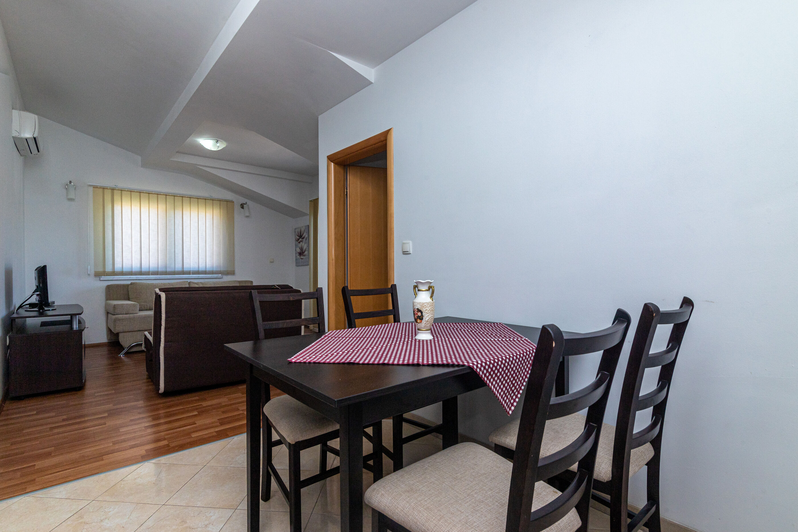 Apartments Janja 30131-A8