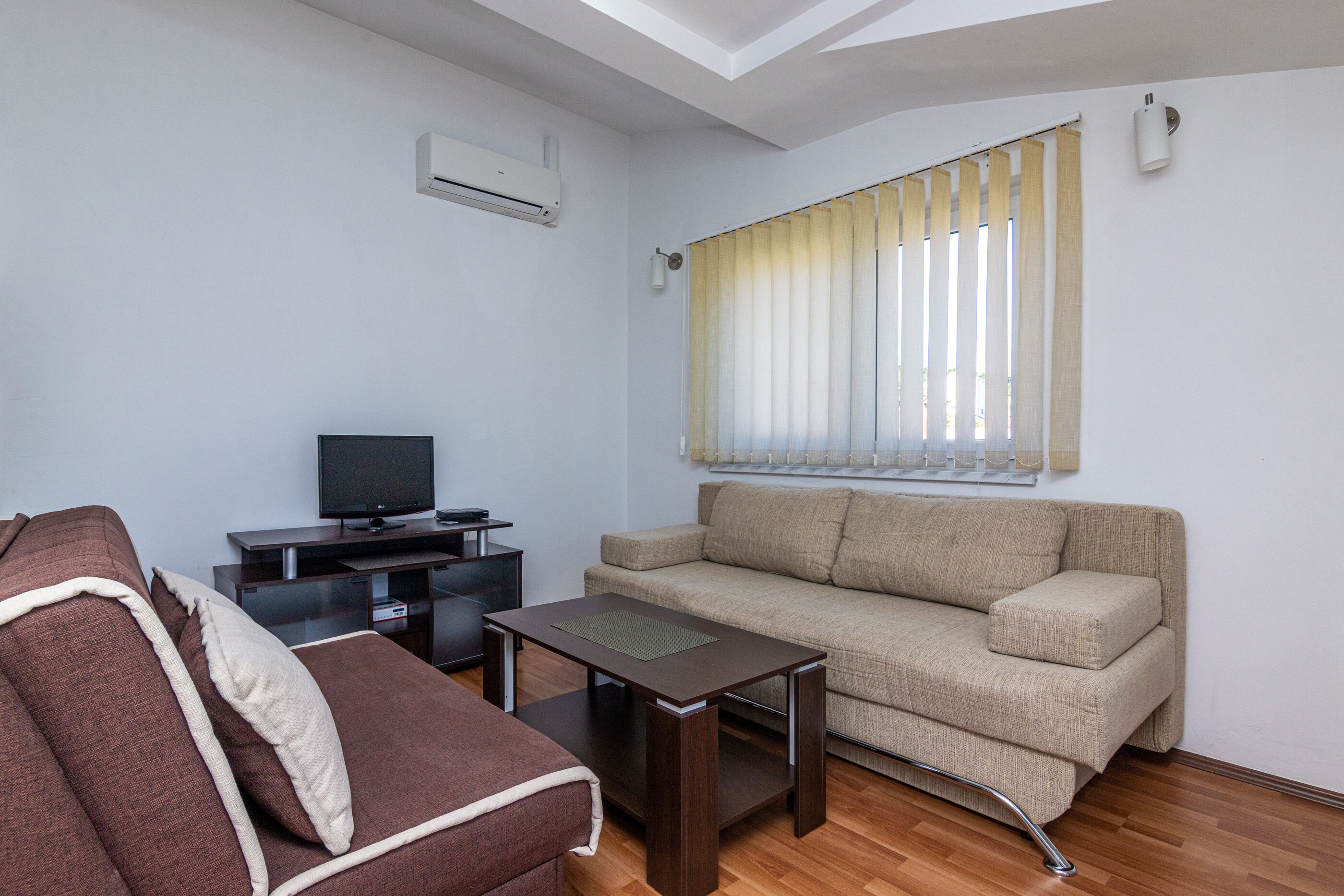 Apartments Janja 30131-A8