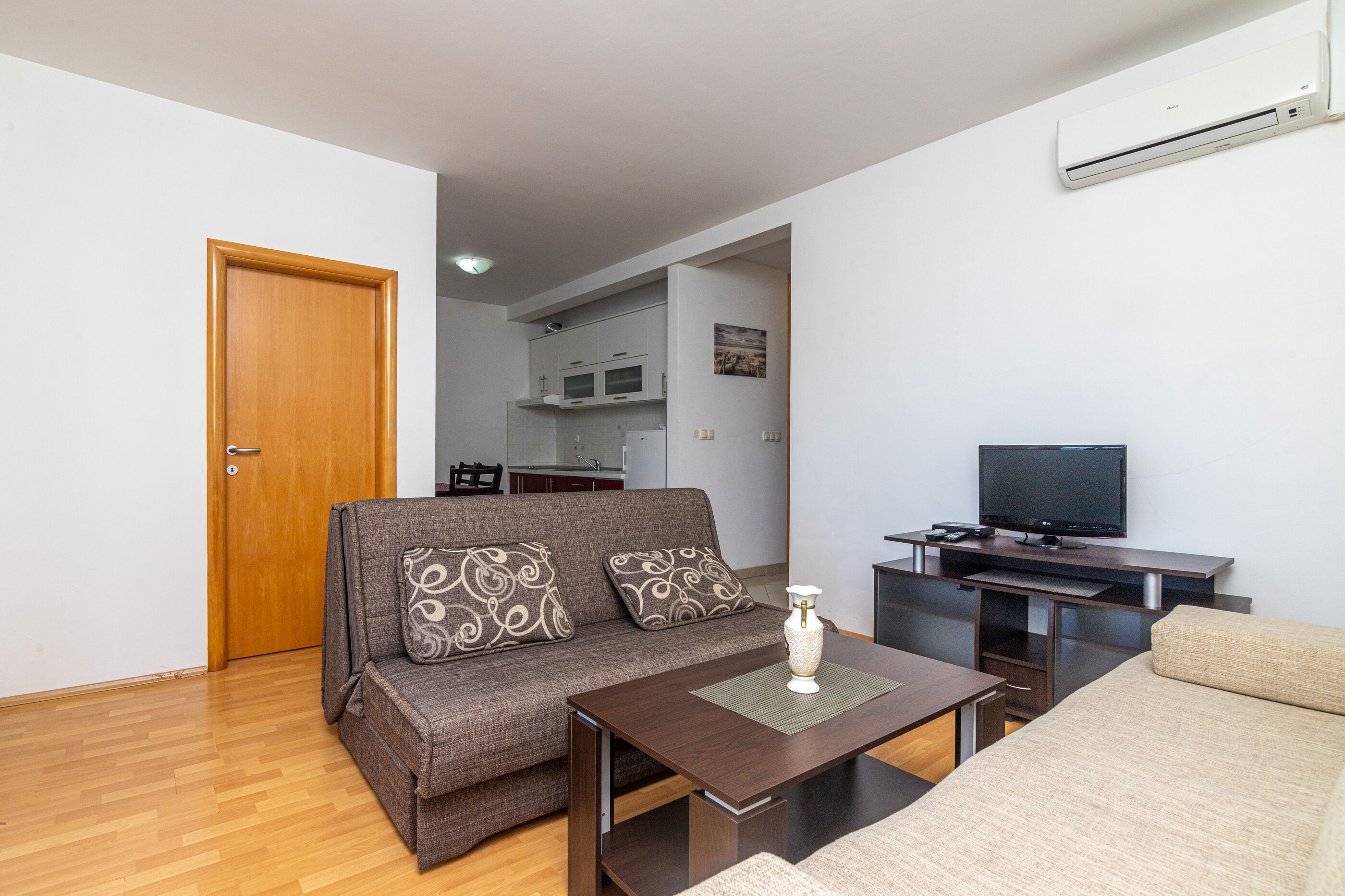 Apartments Janja 30131-A6