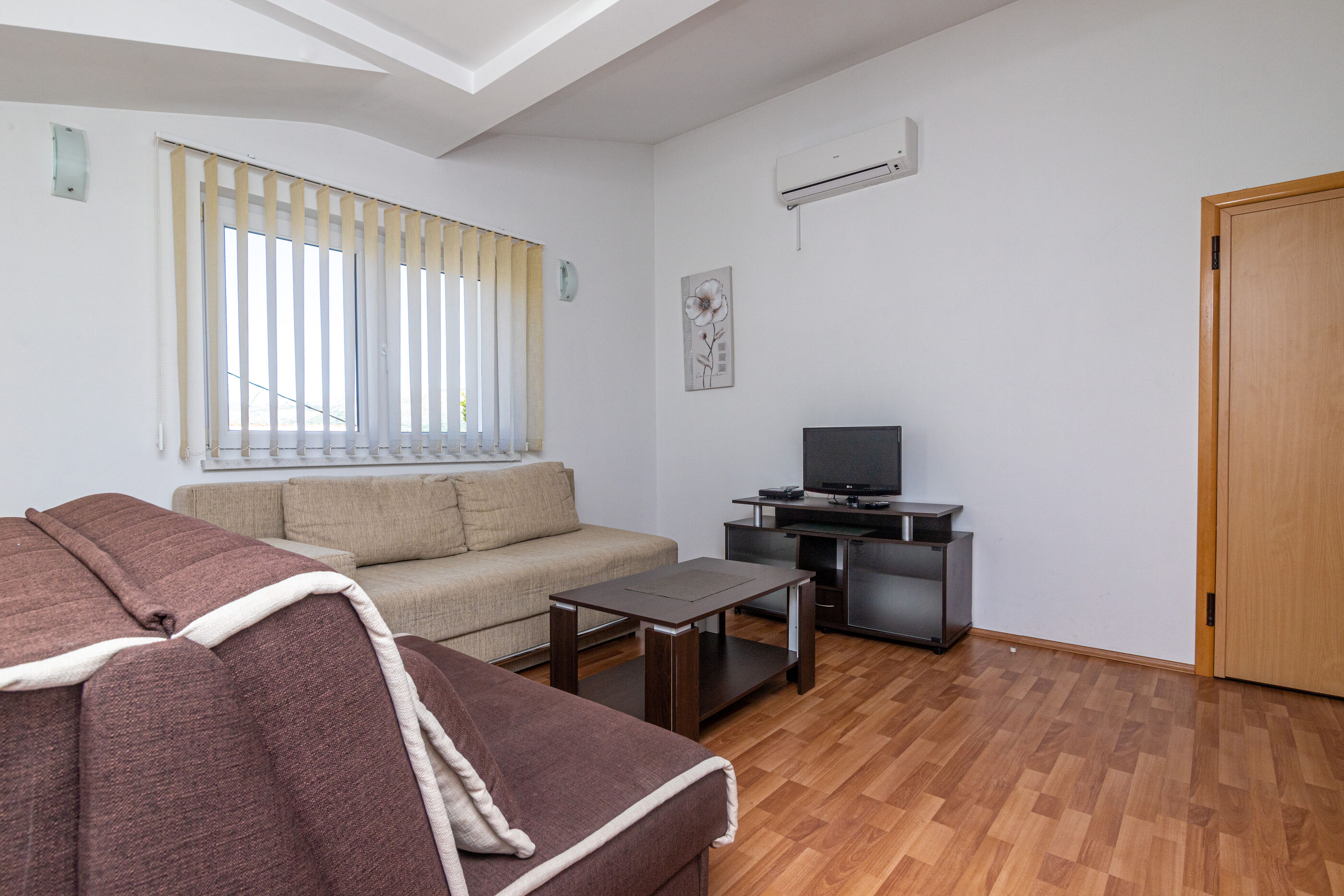 Apartments Janja 30131-A9