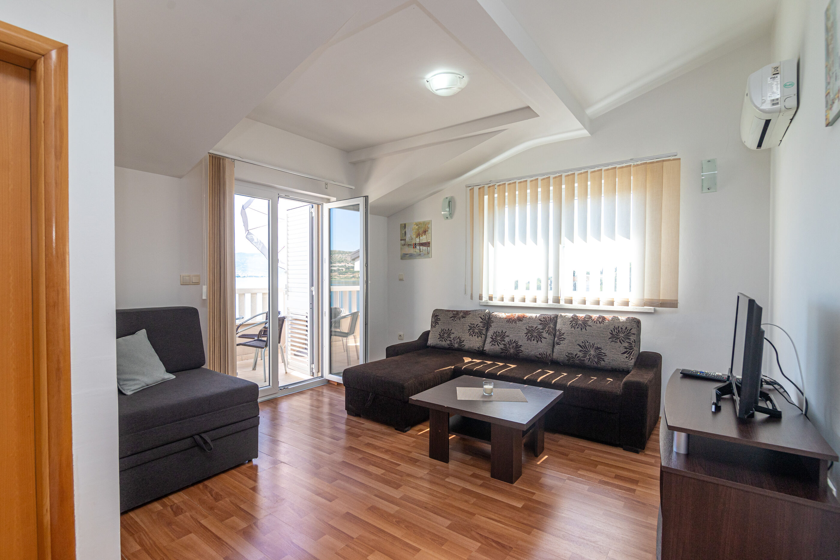 Apartments Janja 30131-A1