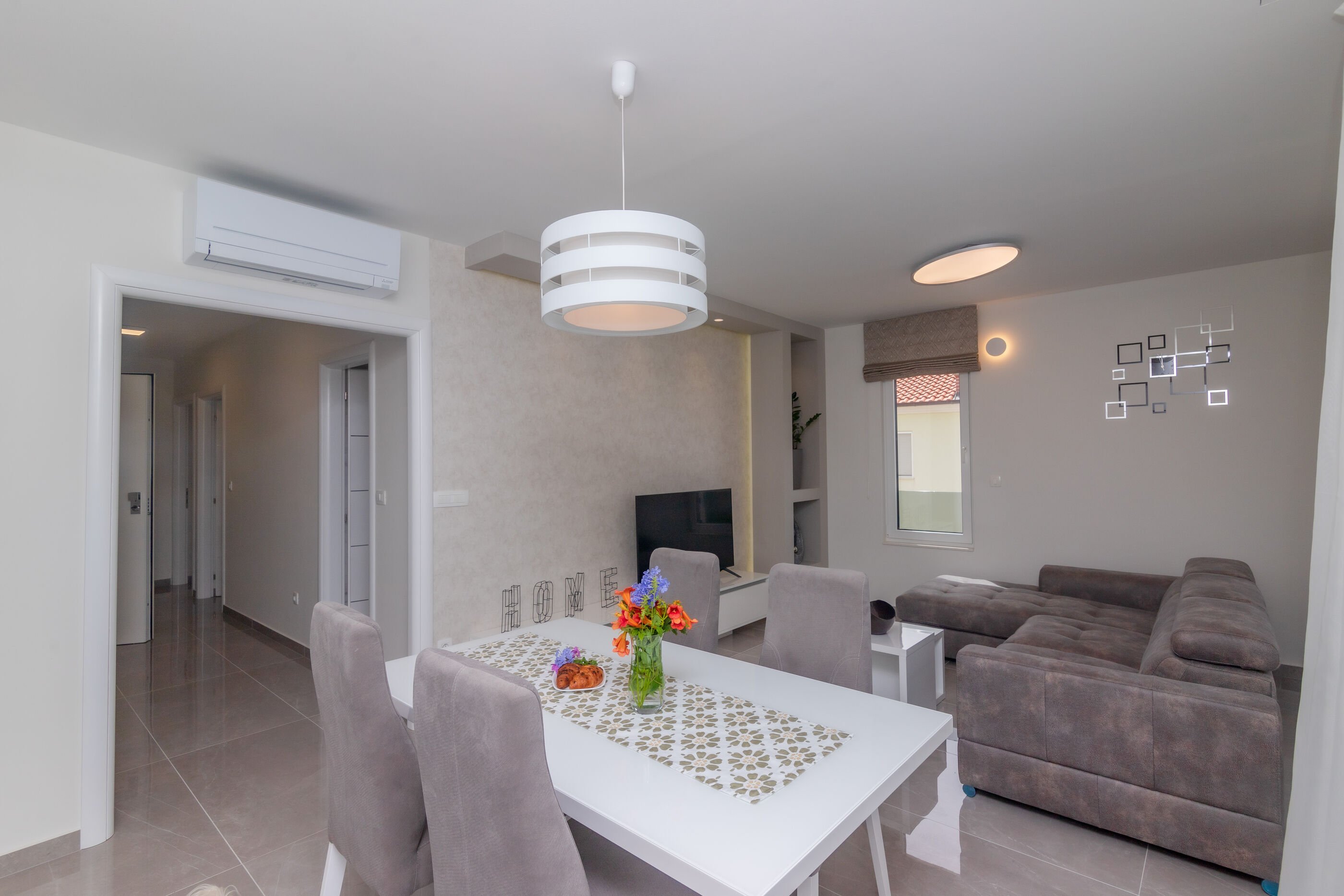 Apartments Dora 82221-A1