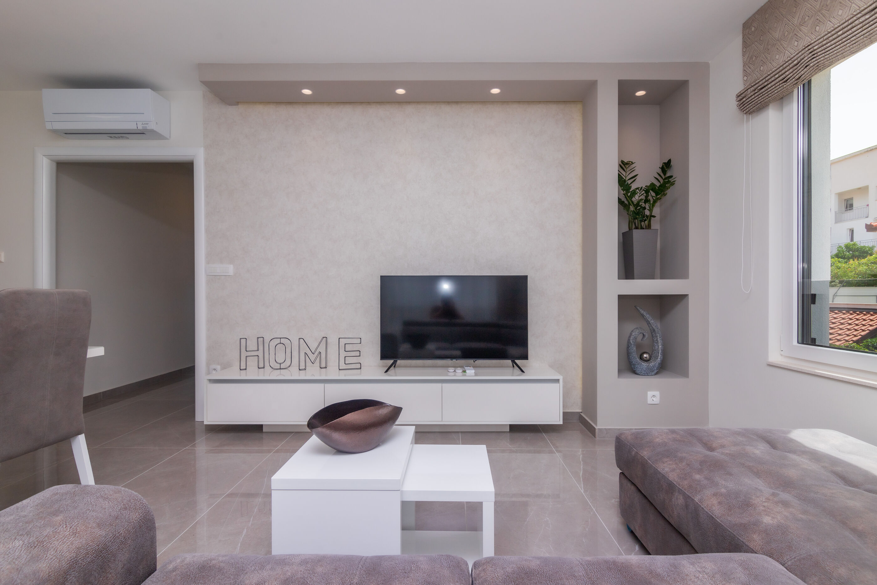 Apartments Dora 82221-A1