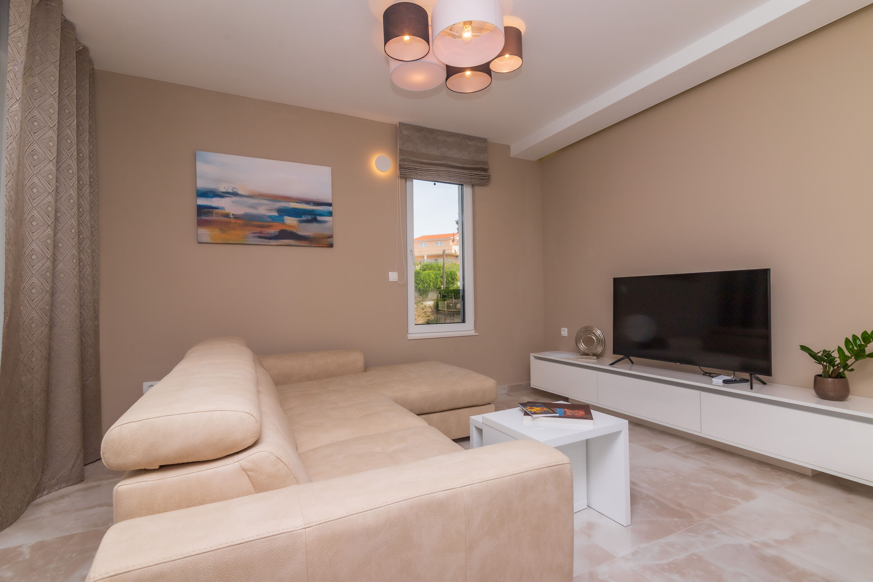 Apartments Dora 82221-A2