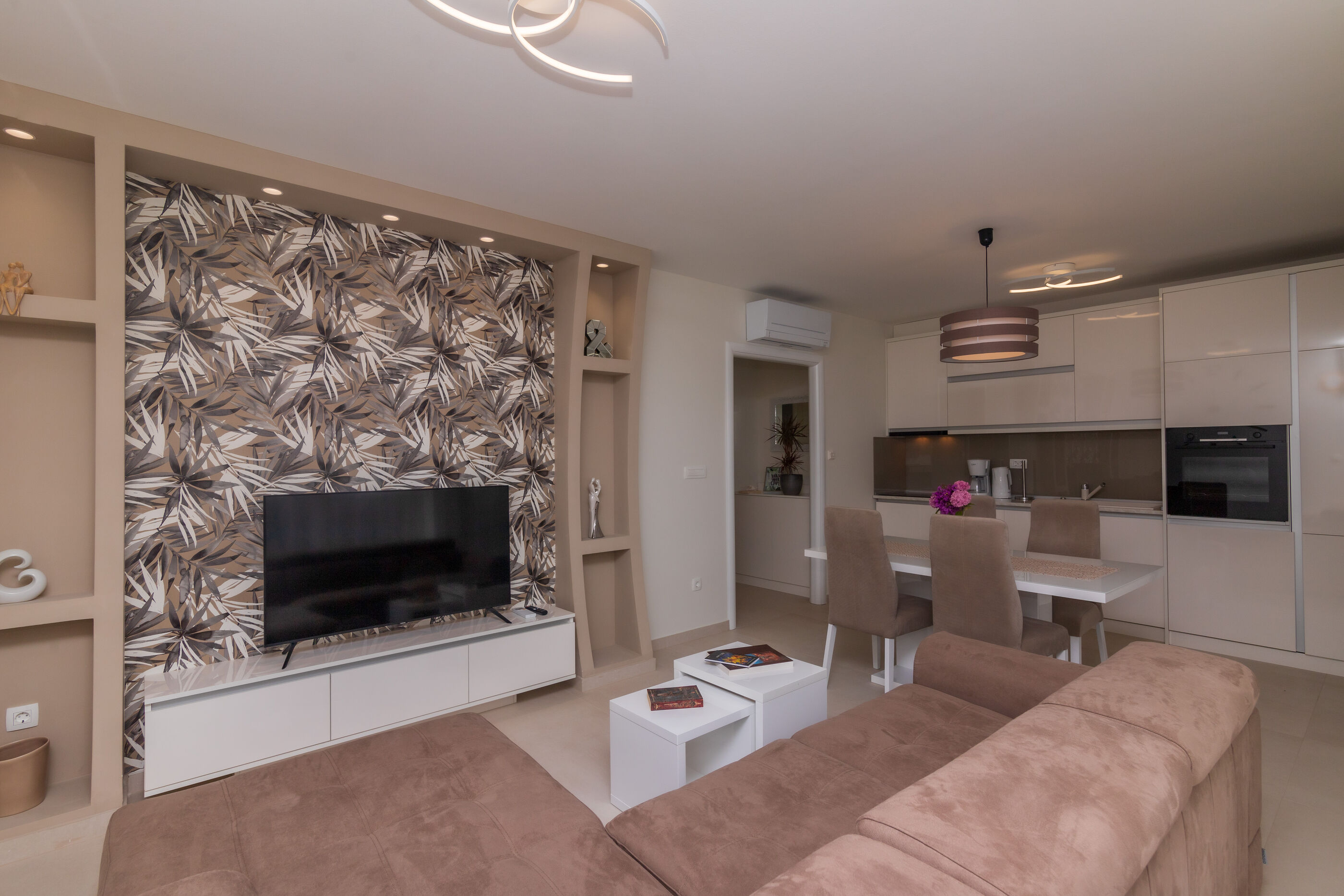Apartments Dora 82221-A4