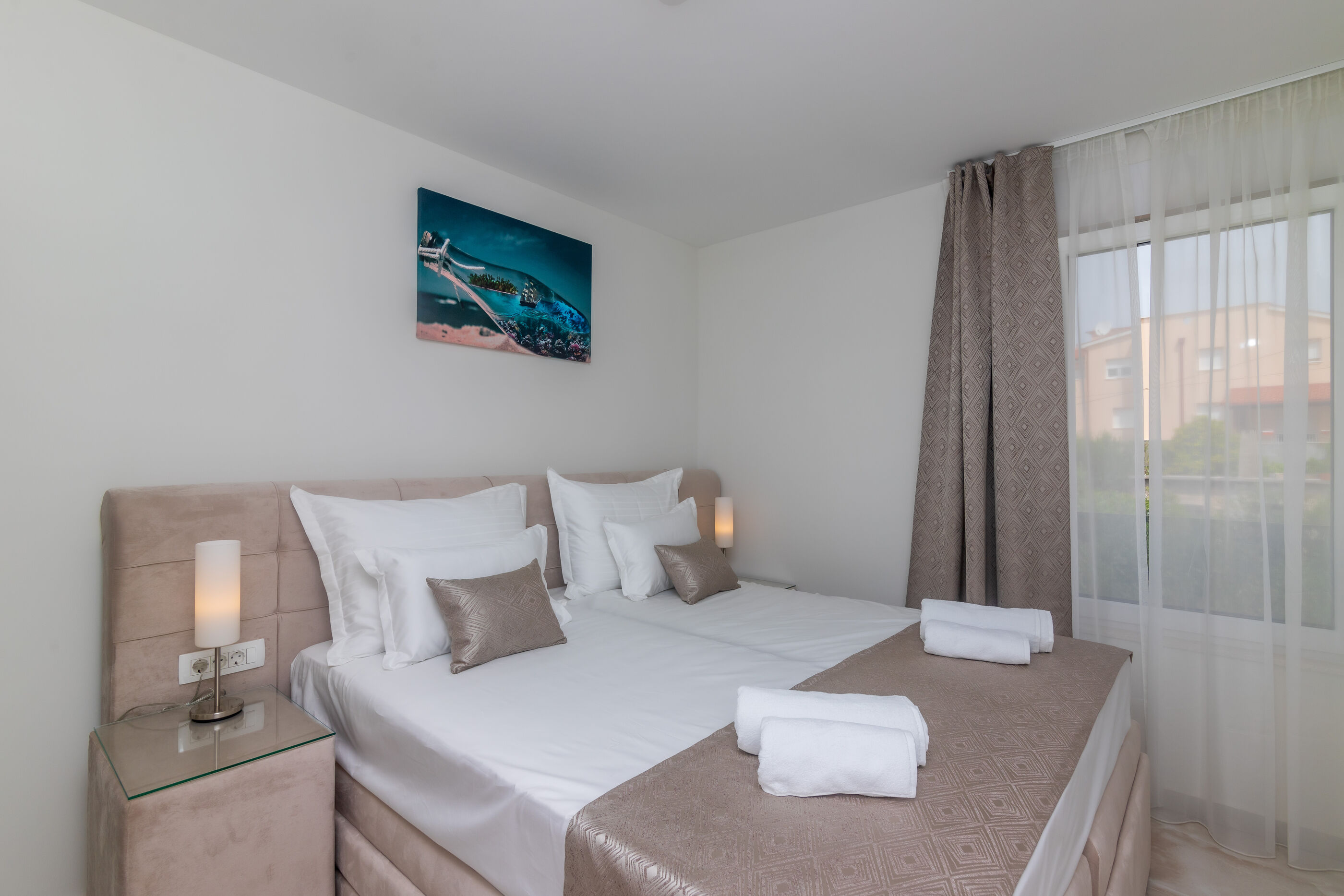 Apartments Dora 82221-A2