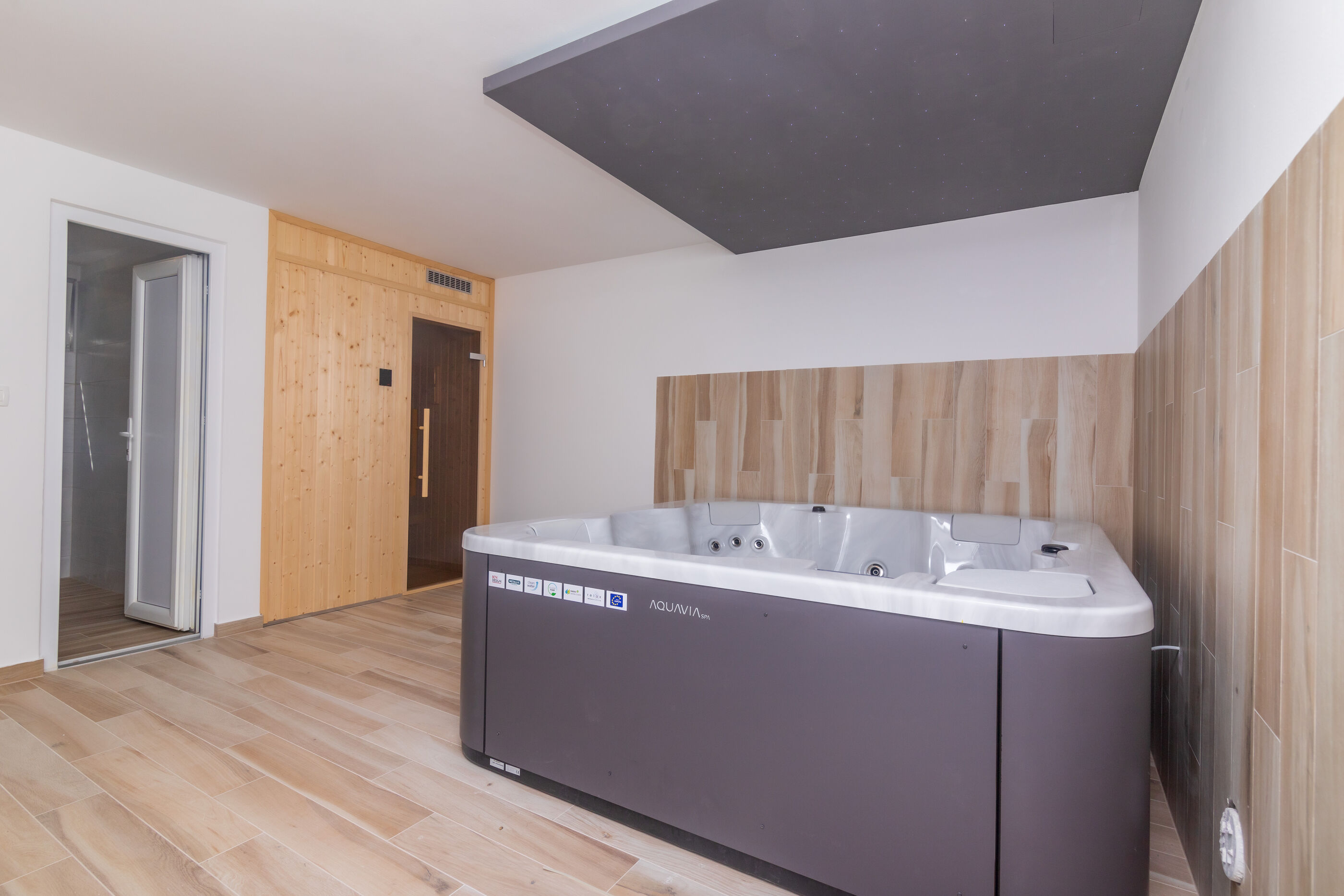 Apartments Dora 82221-A1