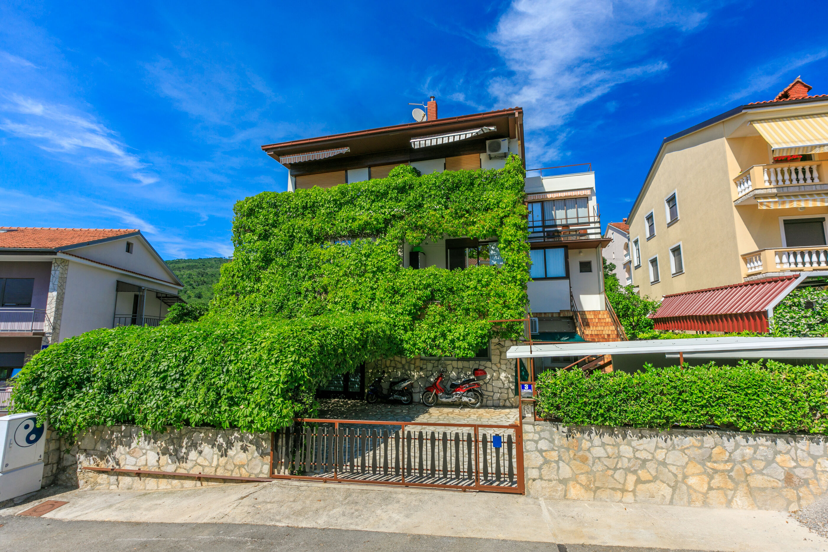 Apartment Luksi 81861-A1