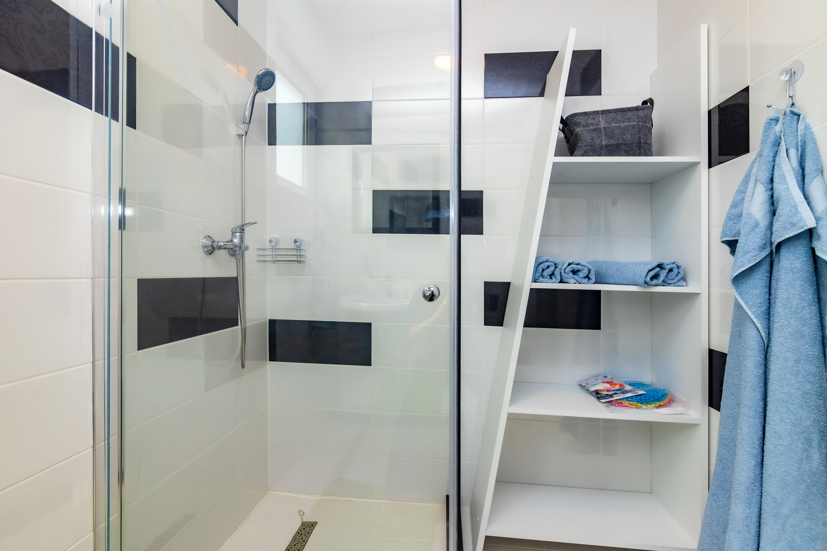House Villa Ivona 81911-K1