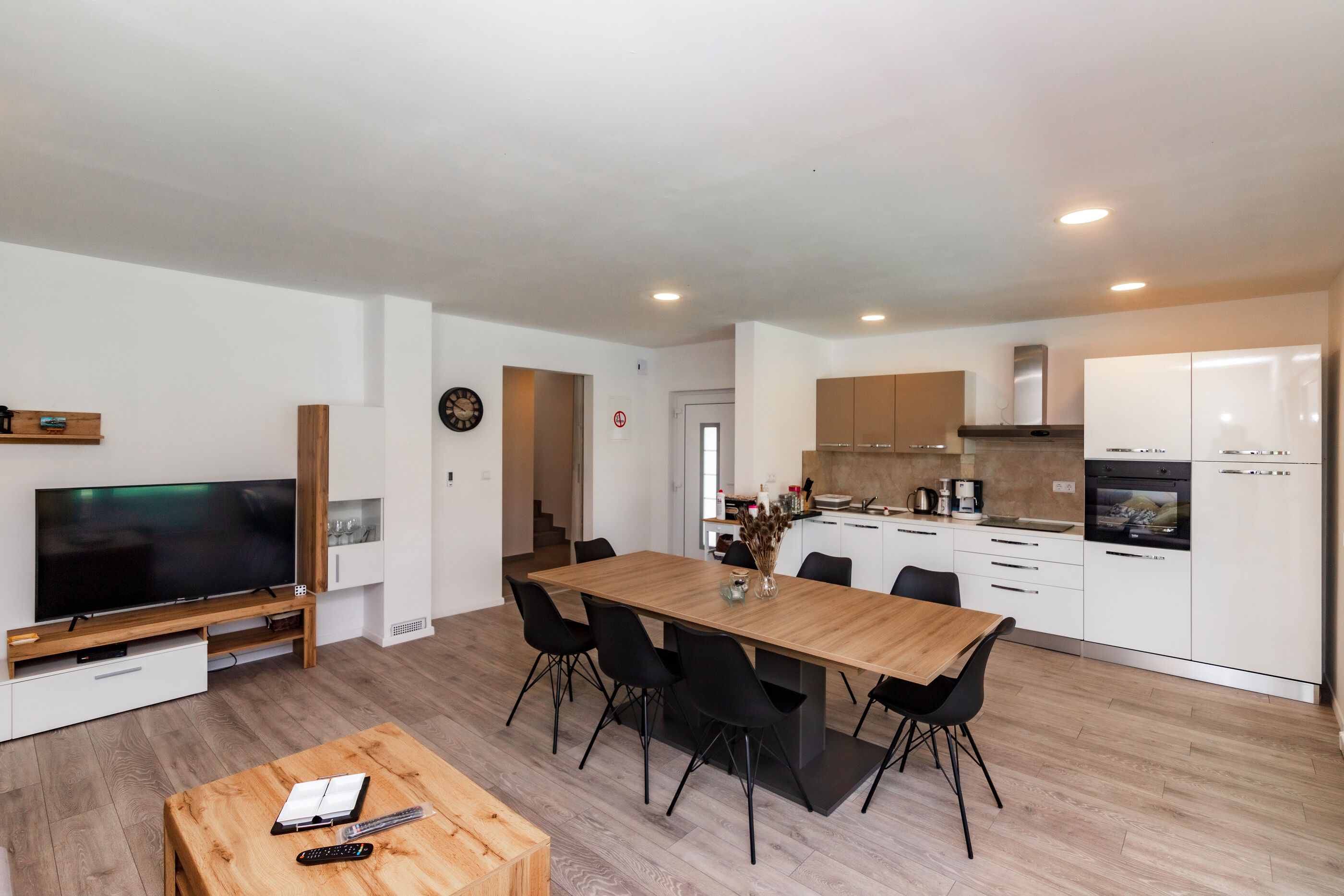 House Villa Ivona 81911-K1