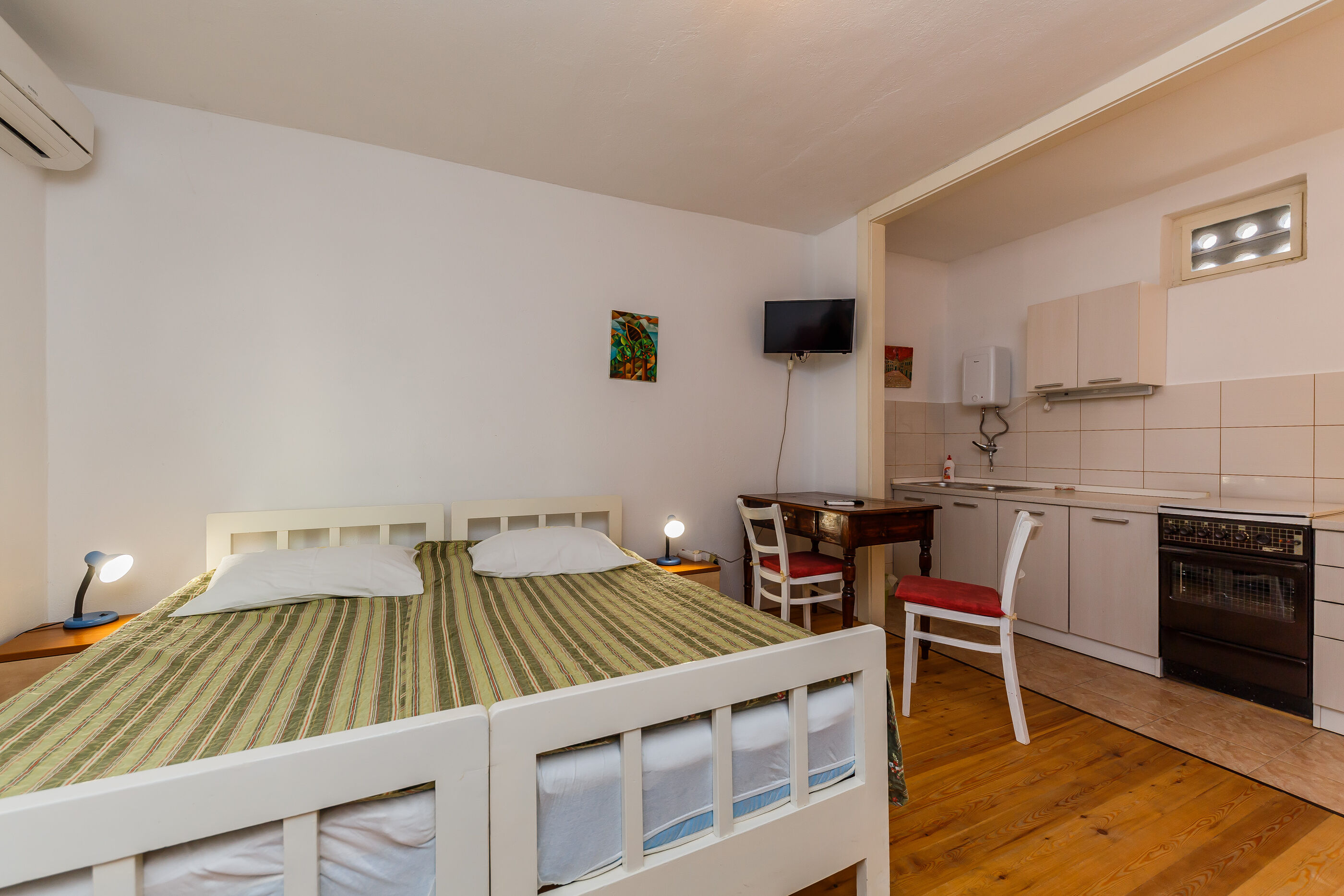 Apartments Jelen 17281-A2