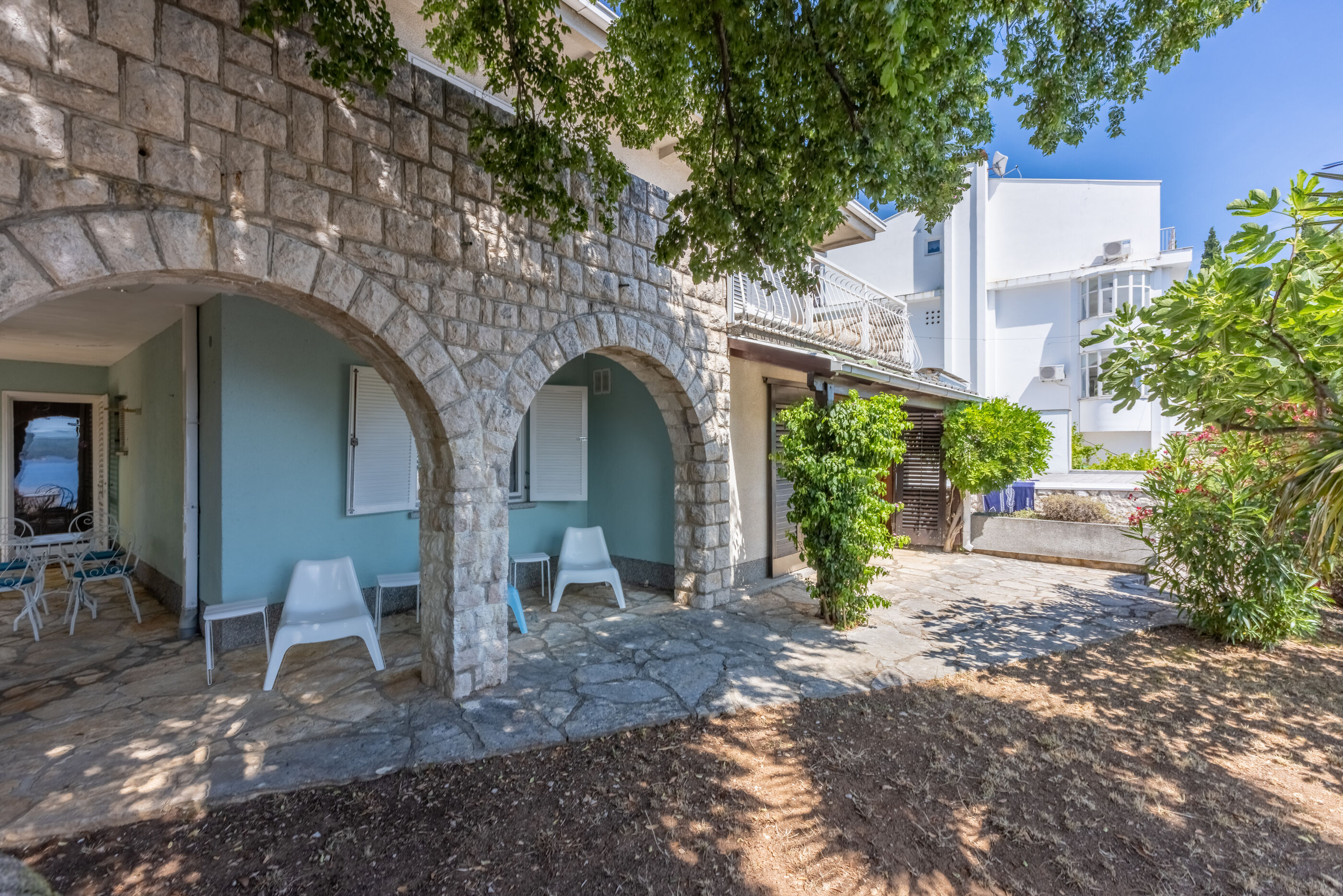Apartment Aura 24851-A1