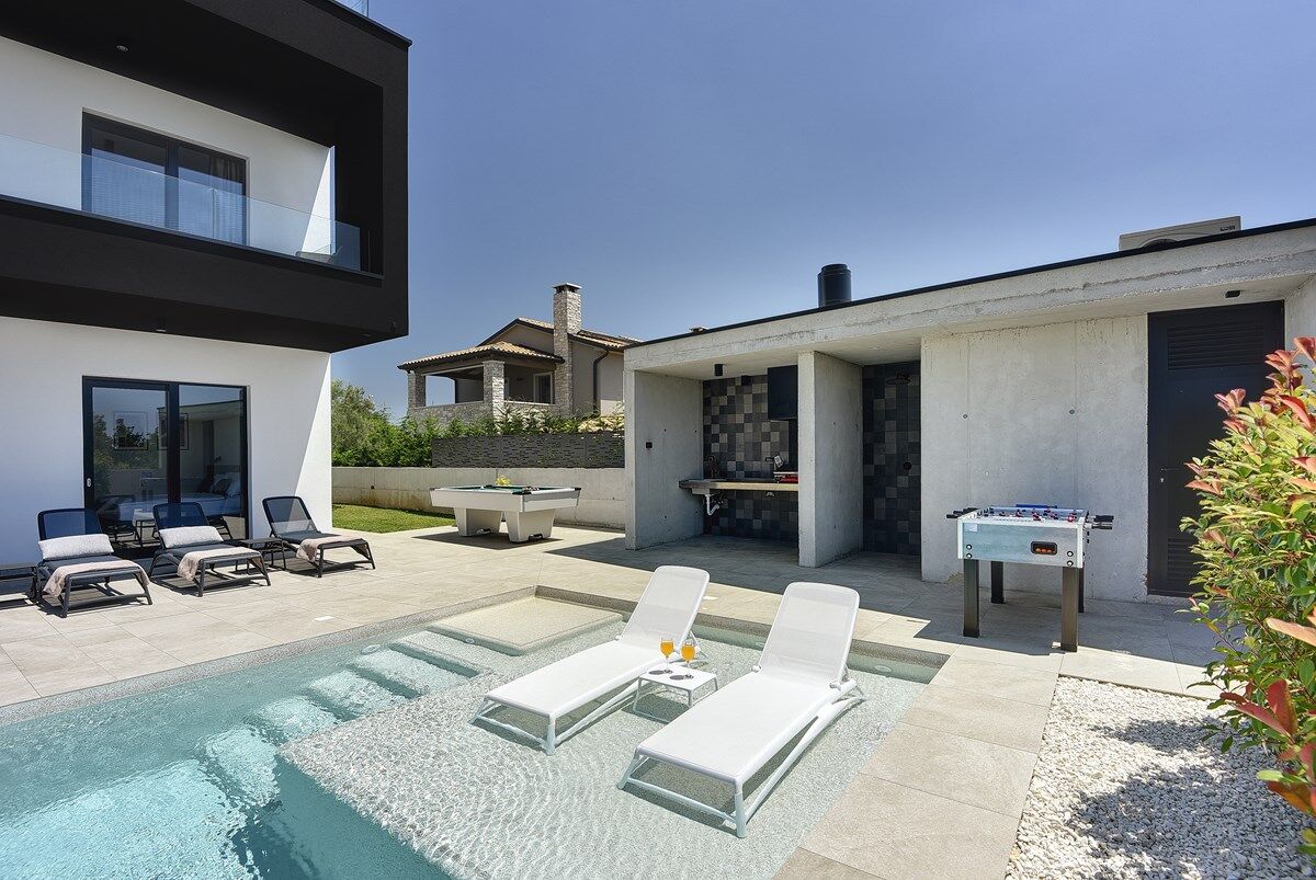Villa Aquarius 74198-K1