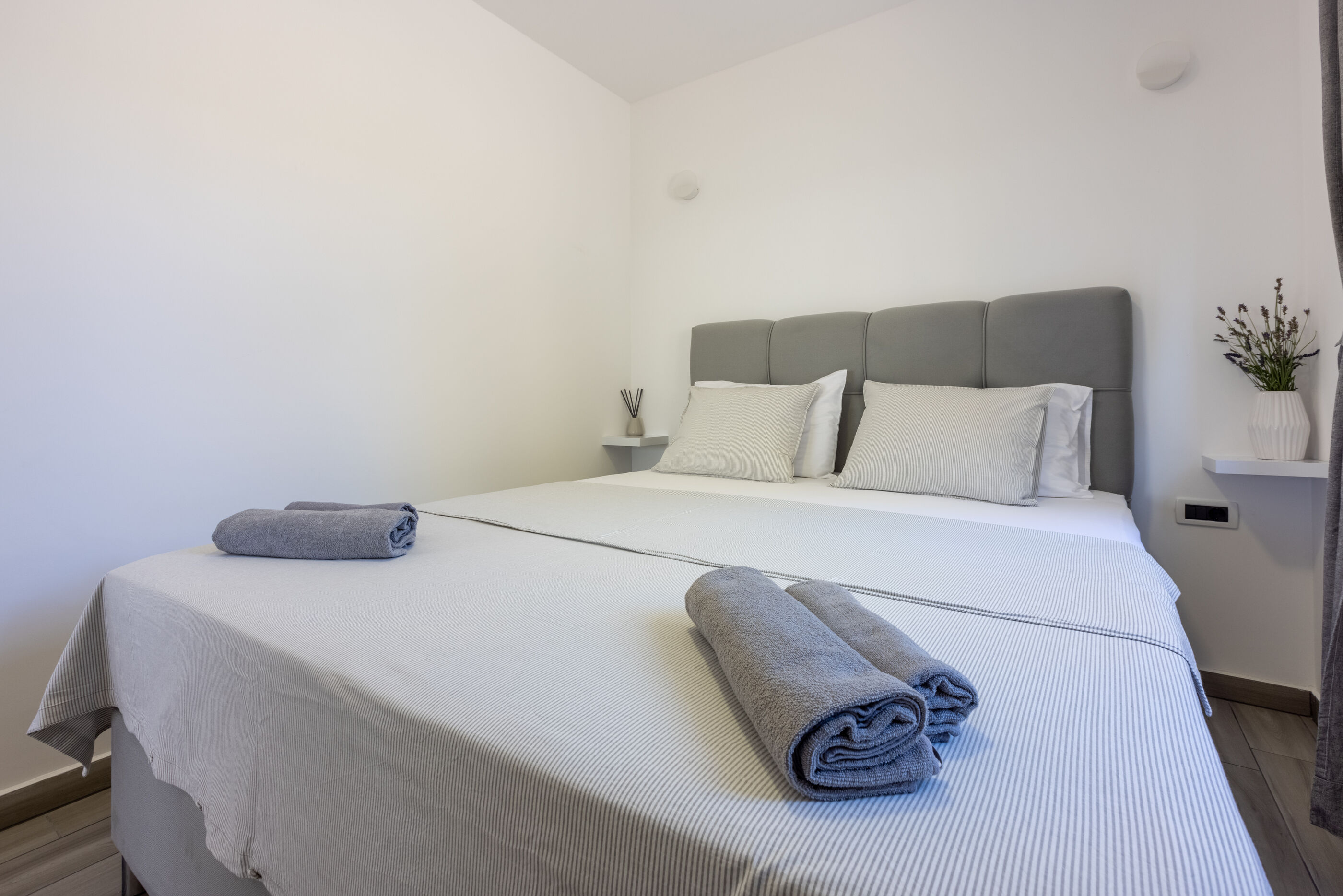 Apartments Rose 27561-A1