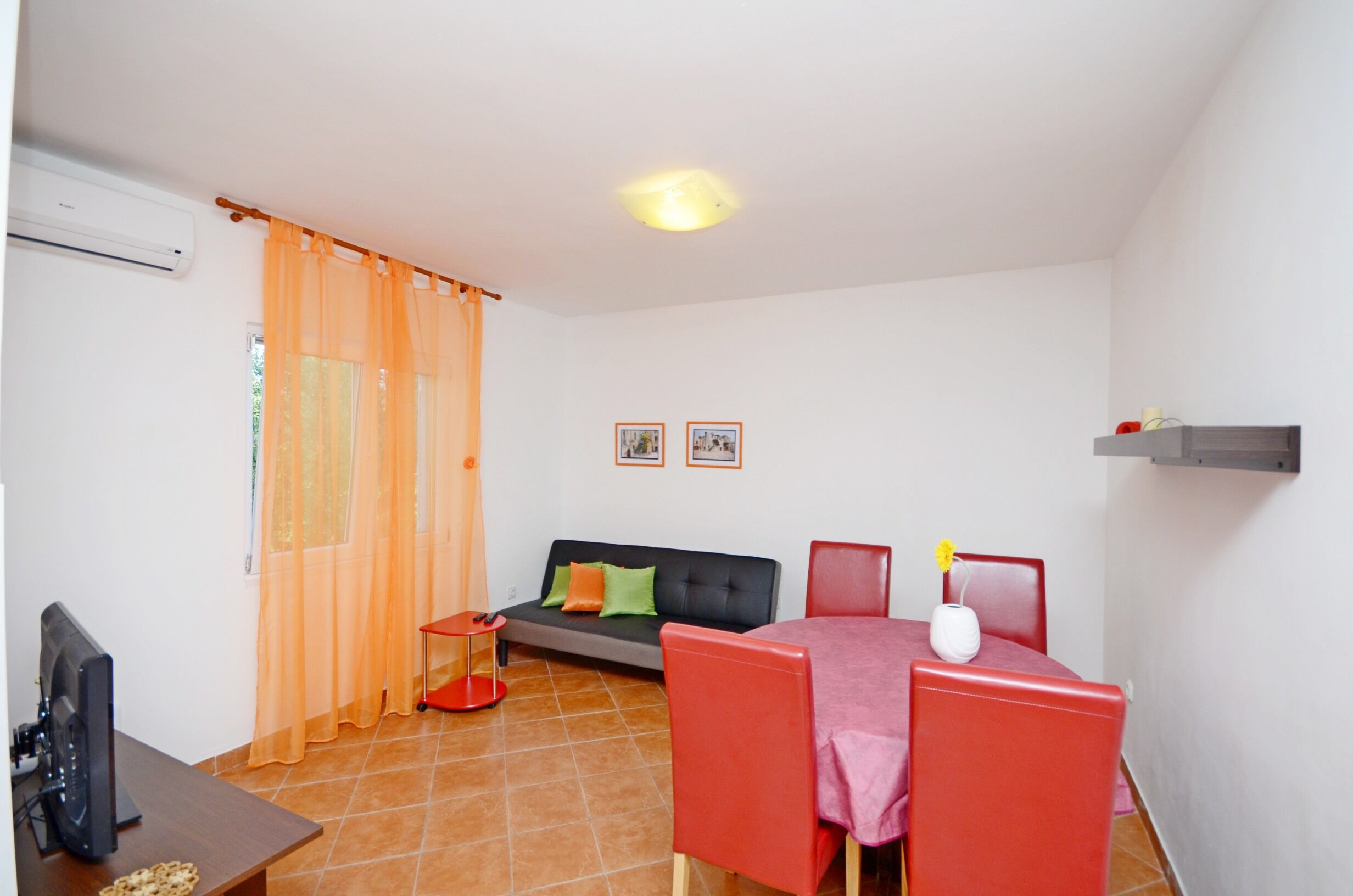 Apartments Jadranka 28281-A1