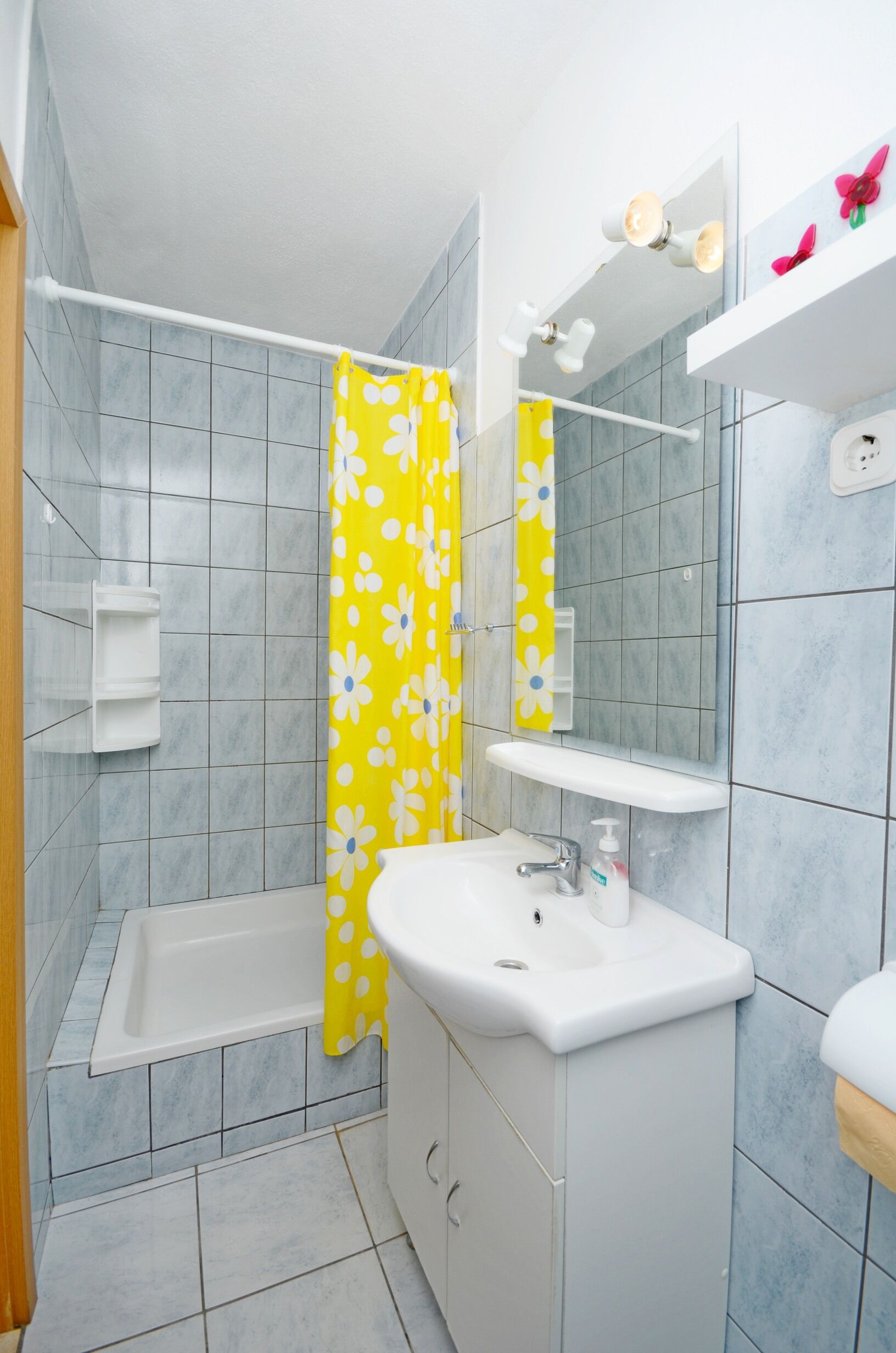 Apartments Jadranka 28281-A3