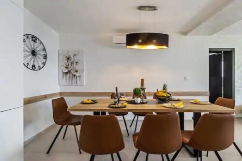 Villa THREE UNITS 27571-A1