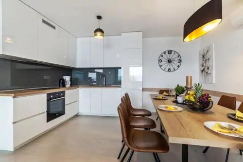 Villa THREE UNITS 27571-A1