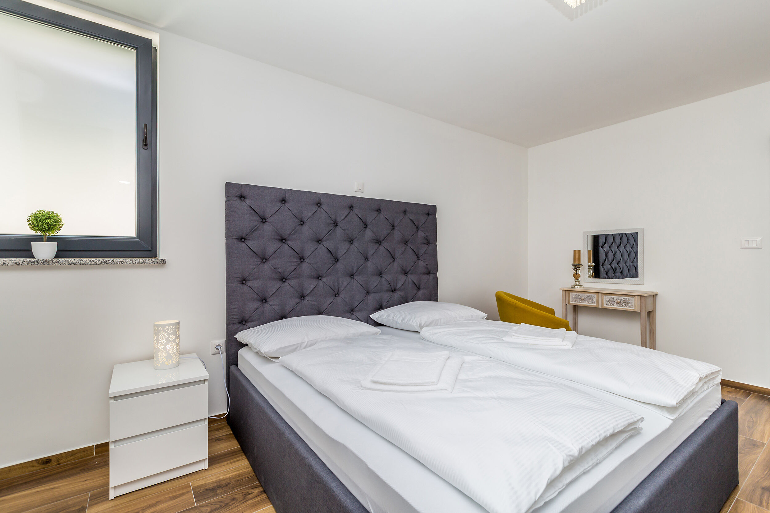 Villa THREE UNITS 27571-A1