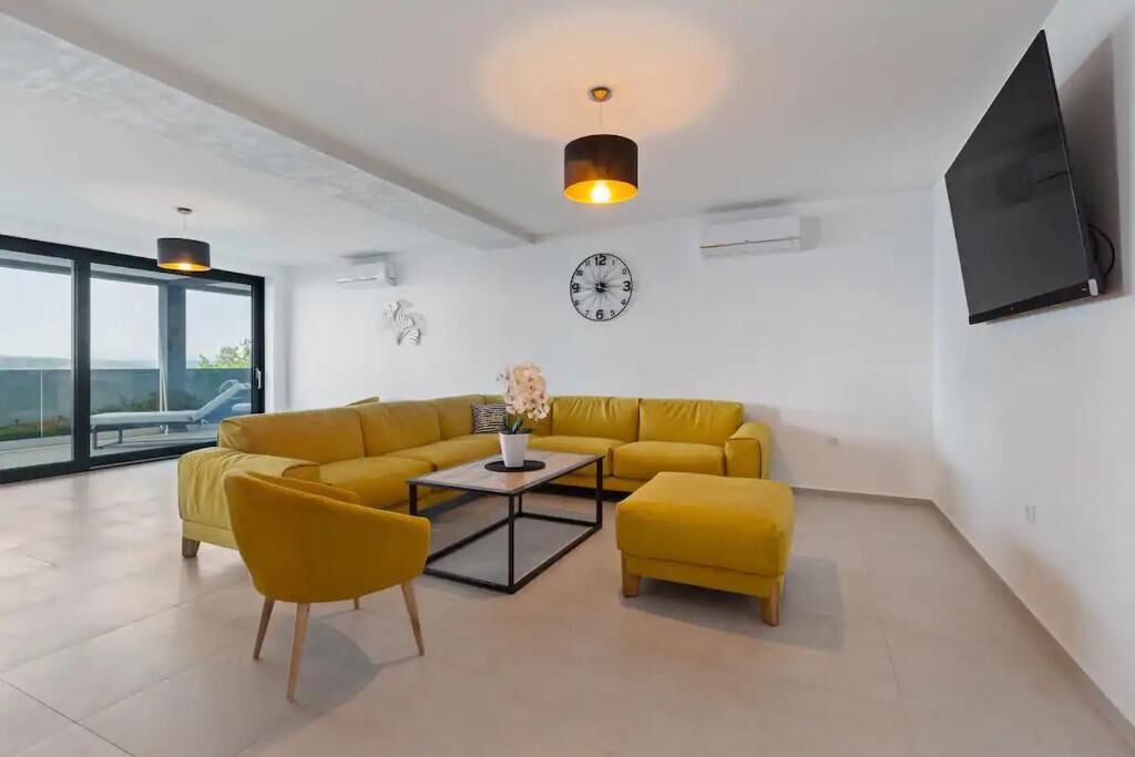 Villa THREE UNITS 27571-A2