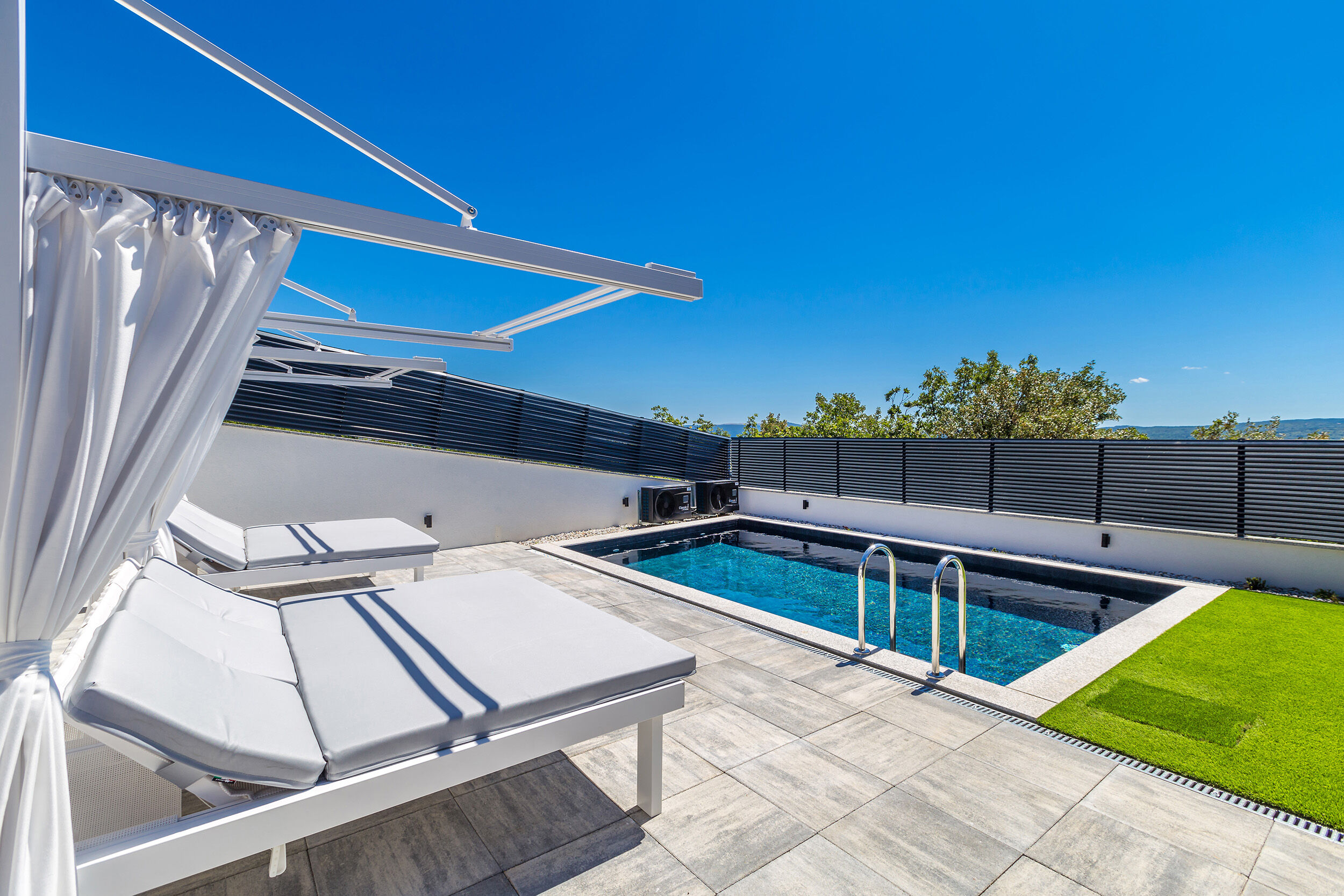 Villa THREE UNITS 27571-A2