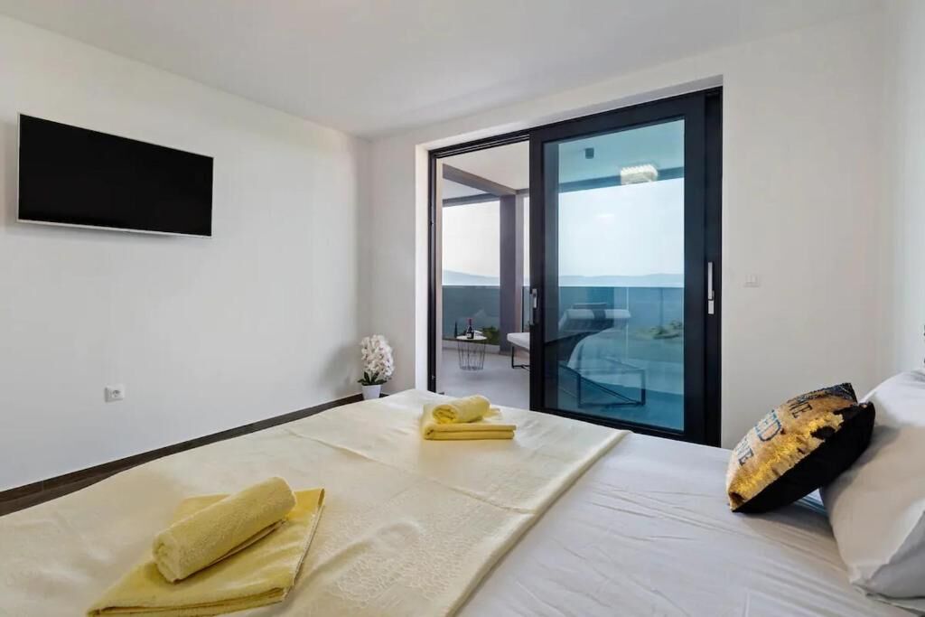 Villa THREE UNITS 27571-A2