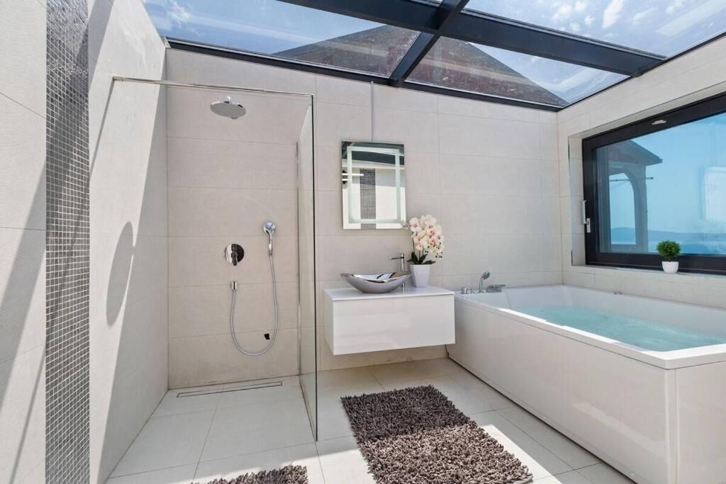 Villa THREE UNITS 27571-A3