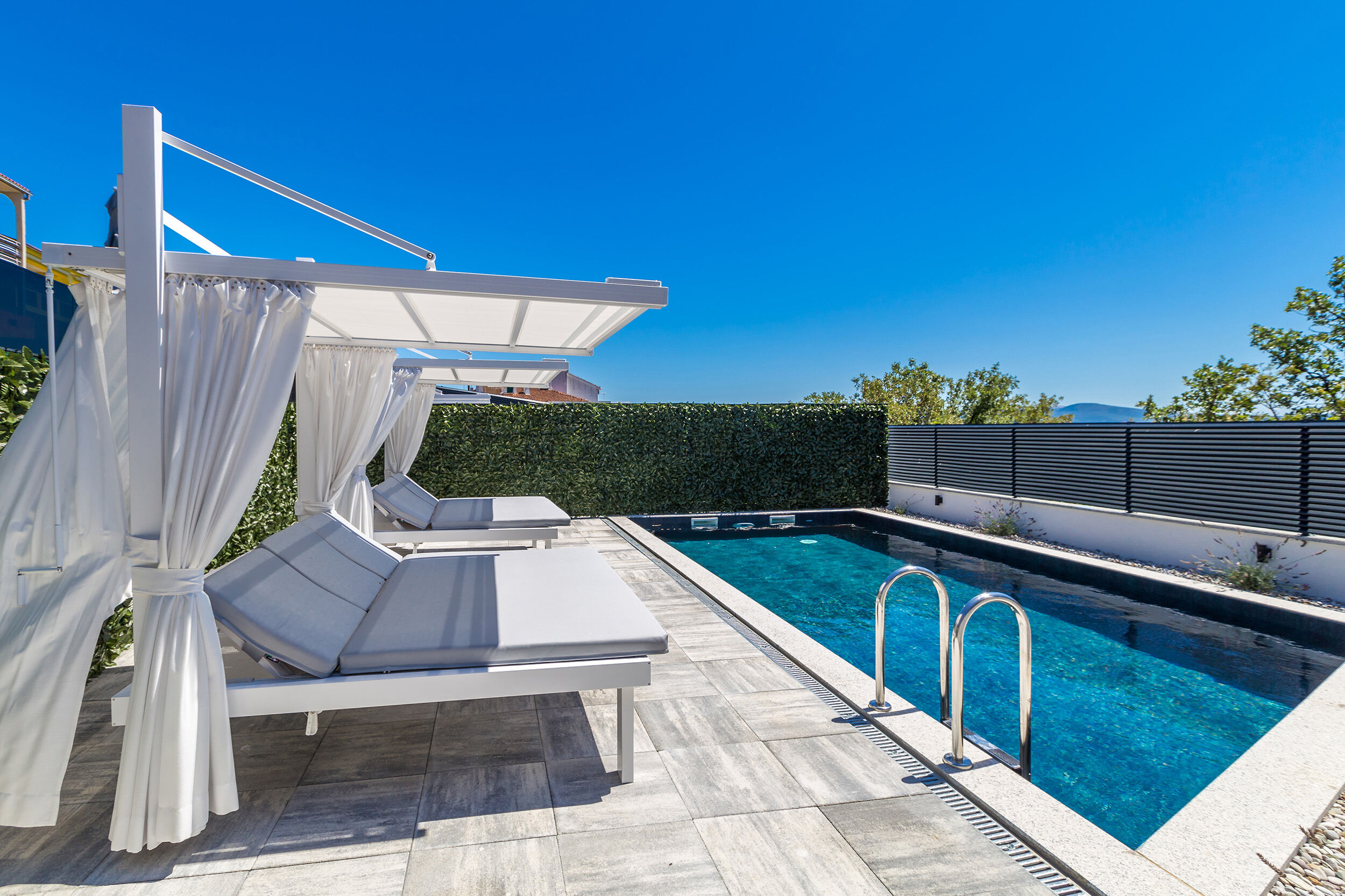 Villa THREE UNITS 27571-A3