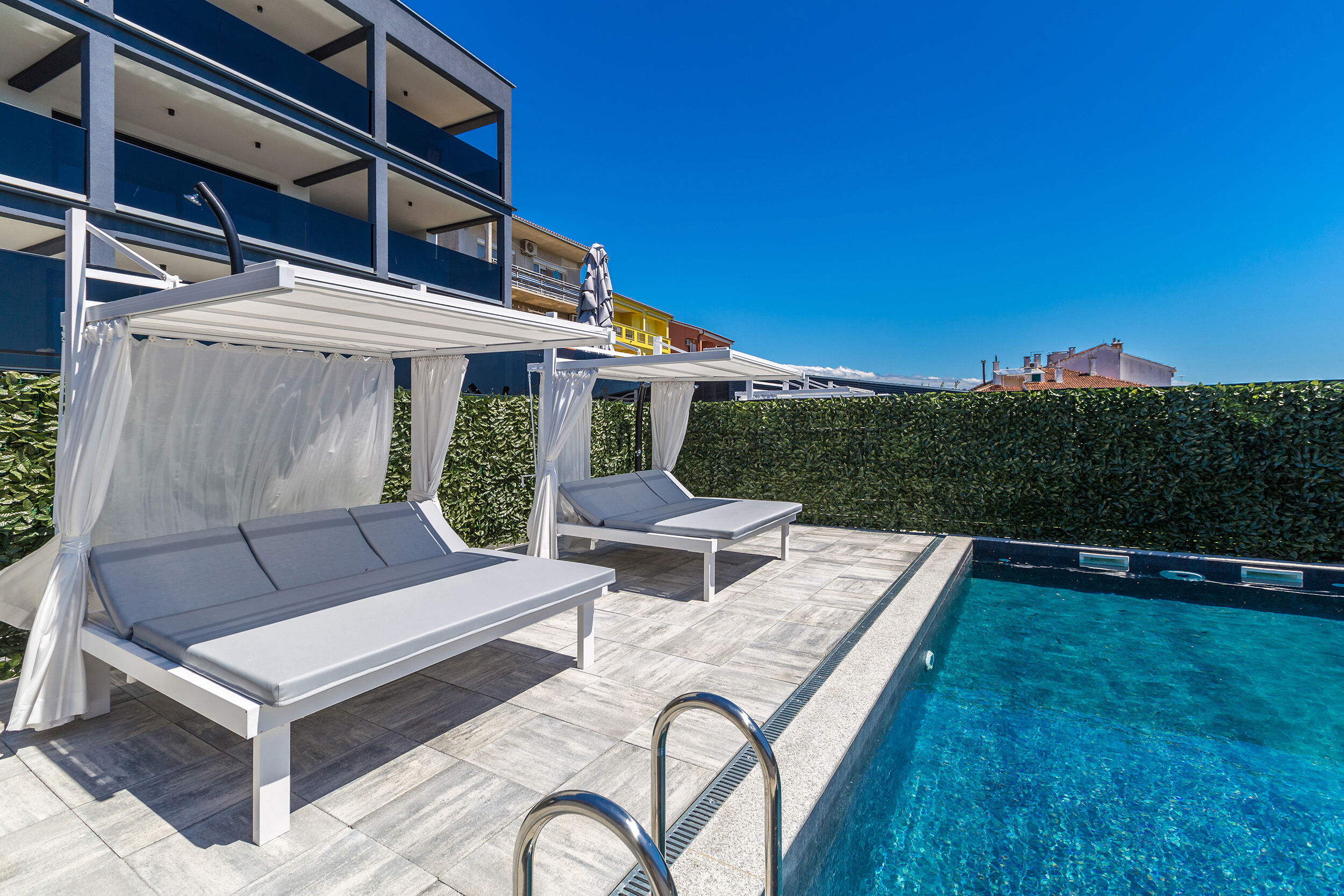 Villa THREE UNITS 27571-A3
