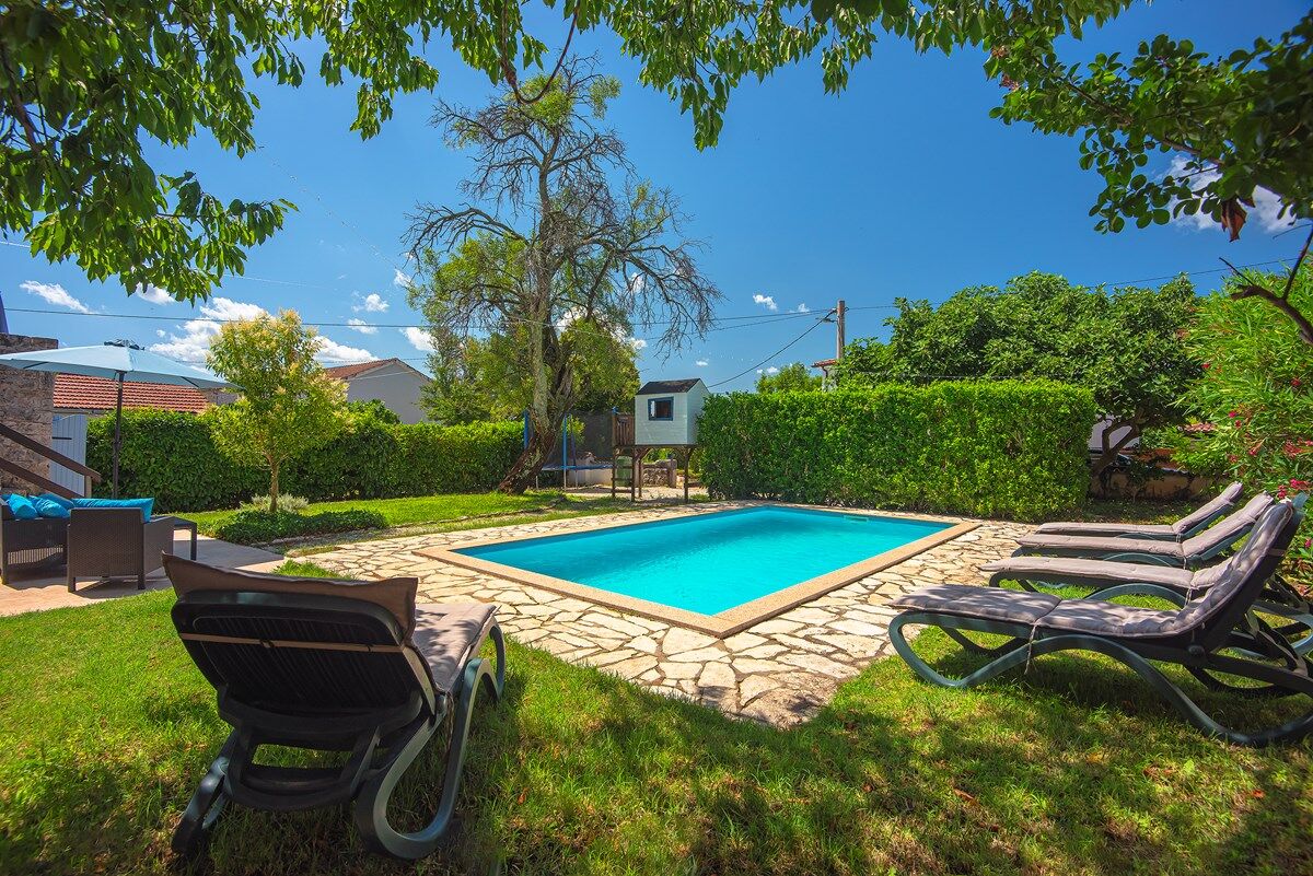 Villa Sherpa 74136-K1
