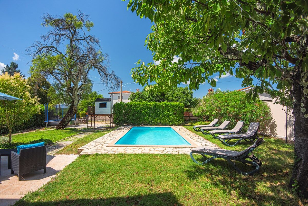 Villa Sherpa 74136-K1