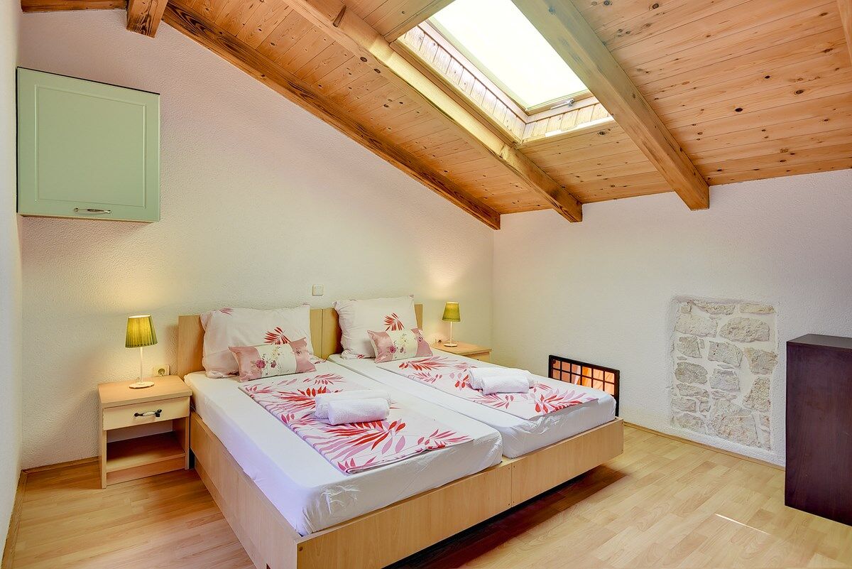Villa Sherpa 74136-K1