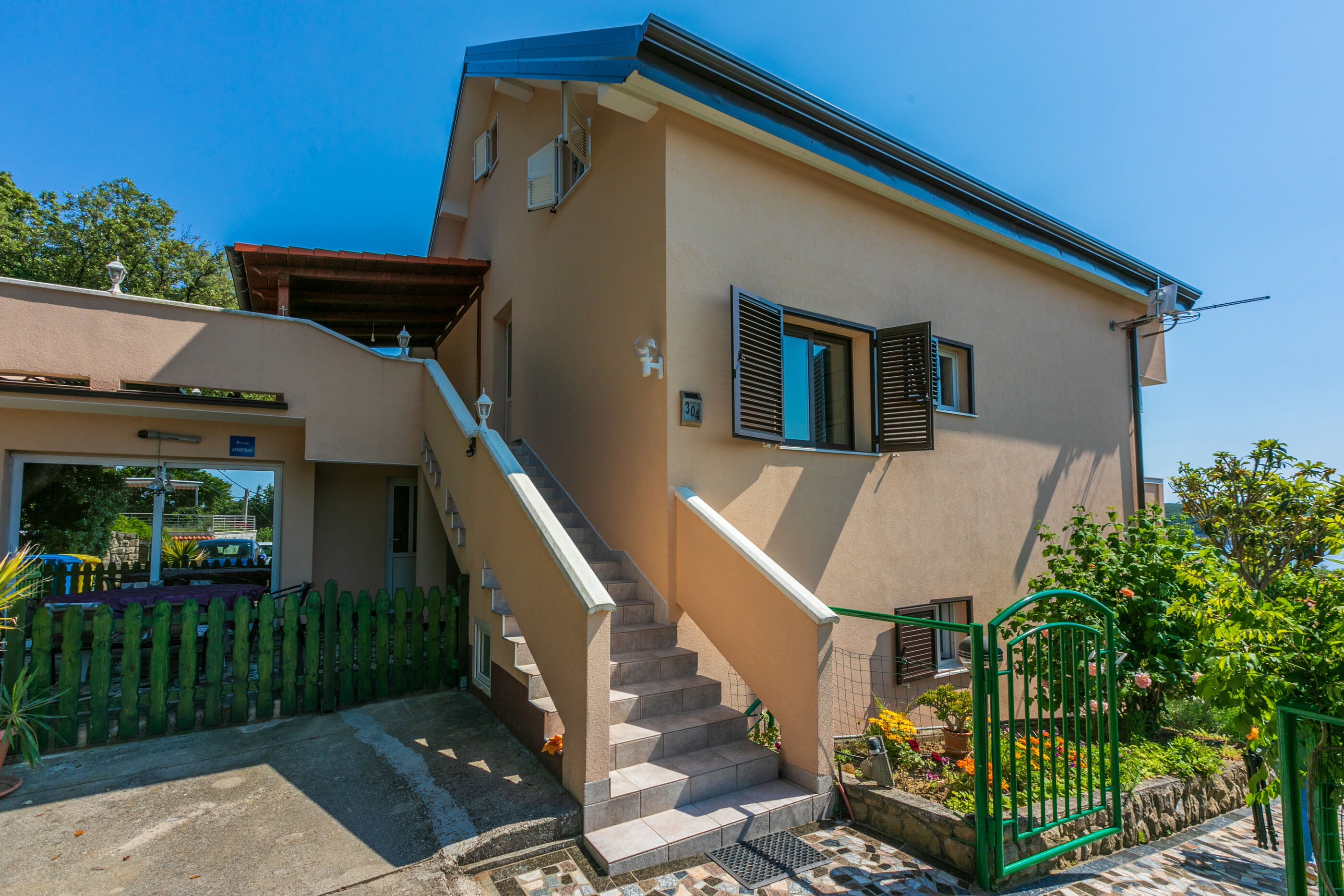 Apartments Ljiljana 65671-A3