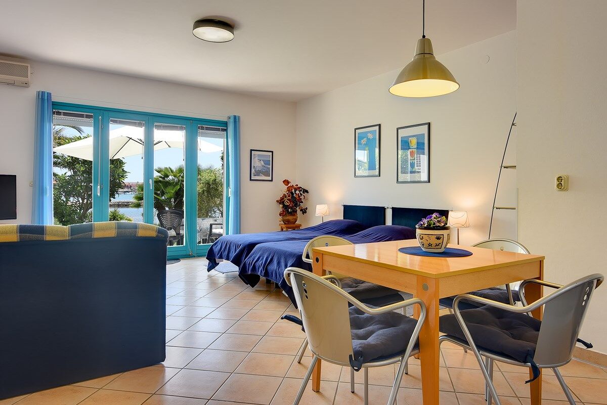 Apartments Brajdine 16811-A2