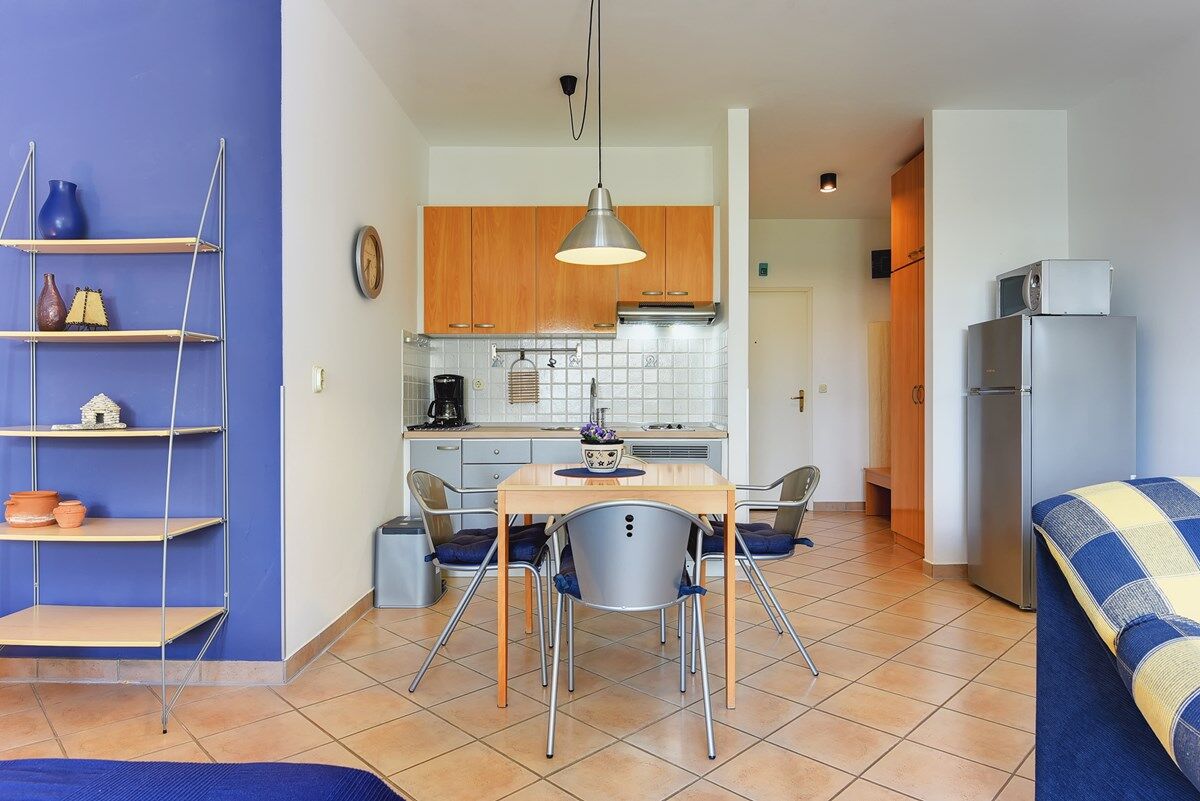 Apartments Brajdine 16811-A2
