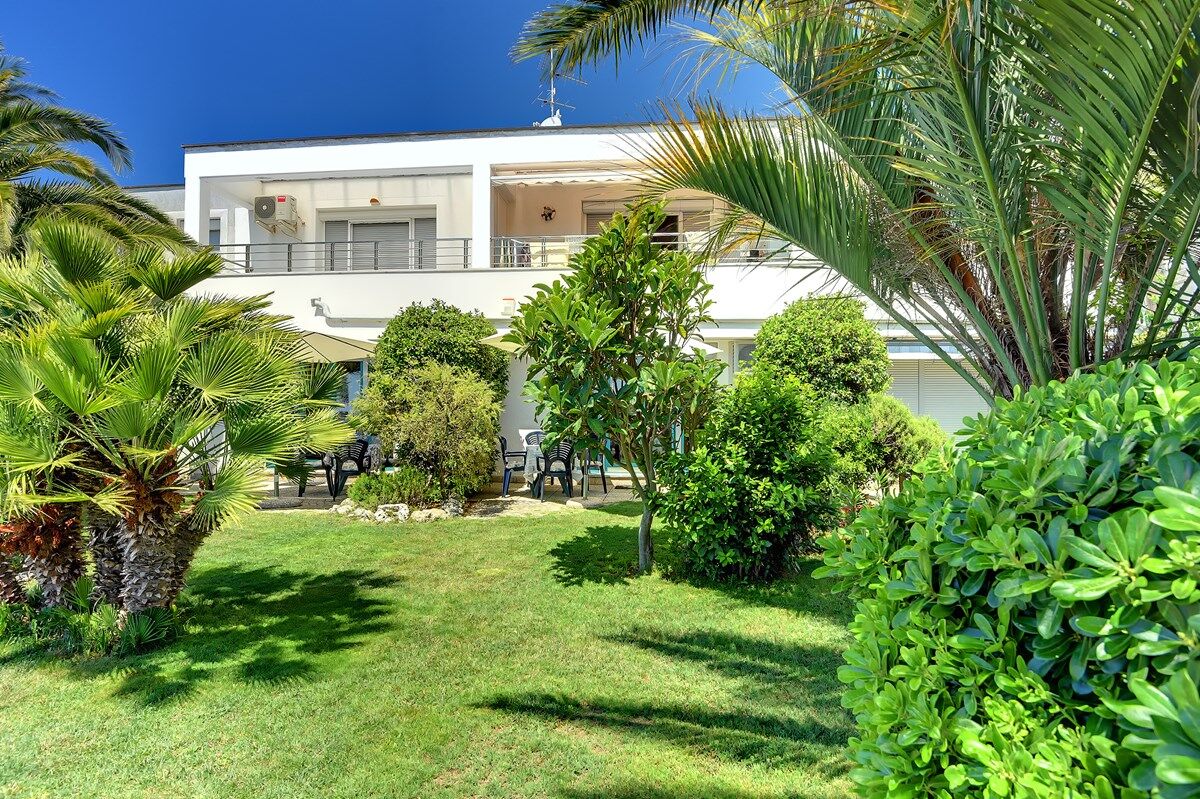 Apartments Brajdine 16811-A2