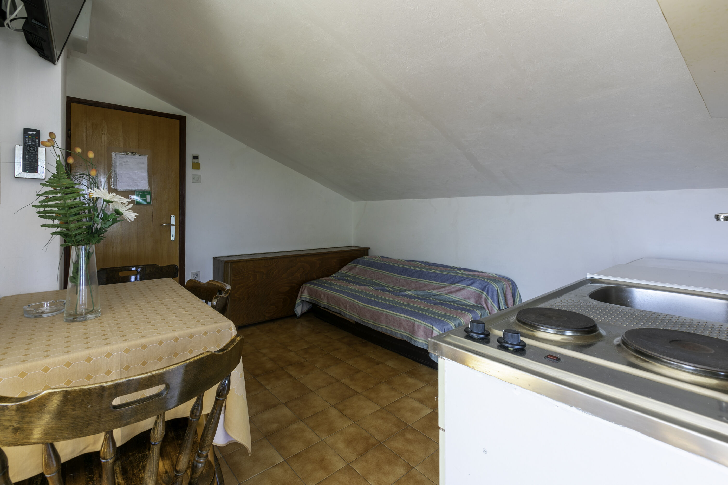 Apartments Rozaria 66691-A9